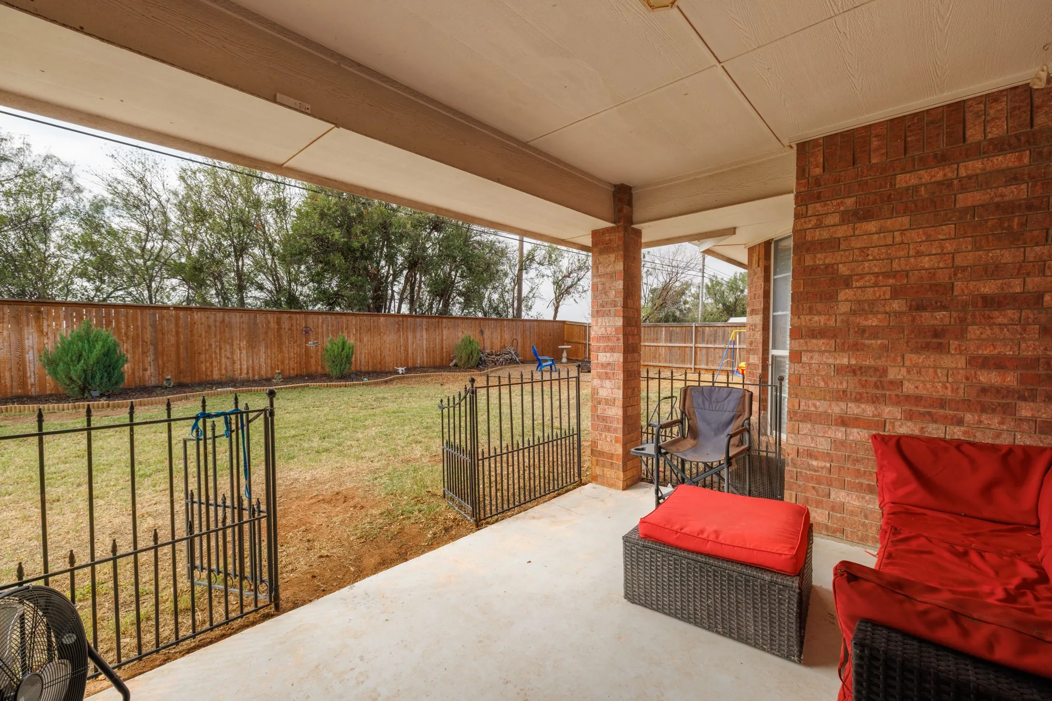 Single Family Residence For Sale in Taylor County , 5441 Wagon Wheel Avenue, Abilene, Texas 79606, 3 Bedroom, 2 Bathroom, 2 Garage spaces, 1,718 Sqft, built in 2003, mls#21388495, Real Estate Agent in Abilene, Homes For Sale in Taylor county, Homes For Sale in Abilene, Realtor in Abilene Texas, Real Estate Brokerage Independent Realty Texas, Luminita Cordes Realtor