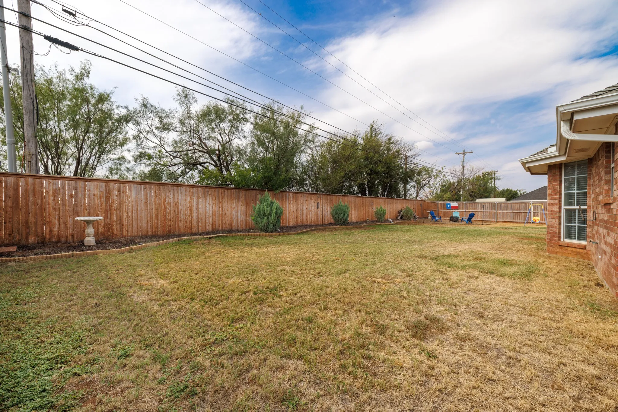 Single Family Residence For Sale in Taylor County , 5441 Wagon Wheel Avenue, Abilene, Texas 79606, 3 Bedroom, 2 Bathroom, 2 Garage spaces, 1,718 Sqft, built in 2003, mls#21388495, Real Estate Agent in Abilene, Homes For Sale in Taylor county, Homes For Sale in Abilene, Realtor in Abilene Texas, Real Estate Brokerage Independent Realty Texas, Luminita Cordes Realtor