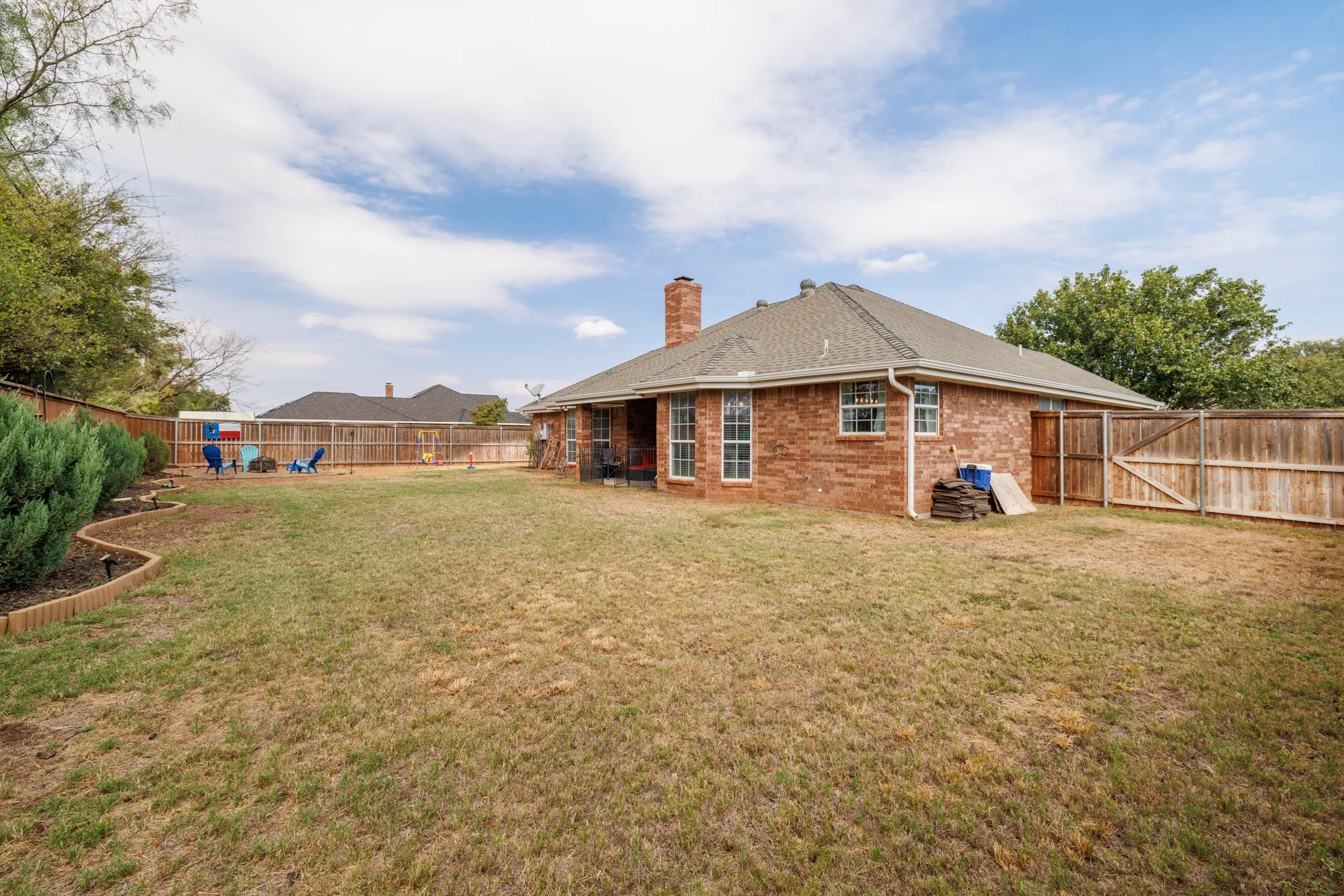 Single Family Residence For Sale in Taylor County , 5441 Wagon Wheel Avenue, Abilene, Texas 79606, 3 Bedroom, 2 Bathroom, 2 Garage spaces, 1,718 Sqft, built in 2003, mls#21388495, Real Estate Agent in Abilene, Homes For Sale in Taylor county, Homes For Sale in Abilene, Realtor in Abilene Texas, Real Estate Brokerage Independent Realty Texas, Luminita Cordes Realtor