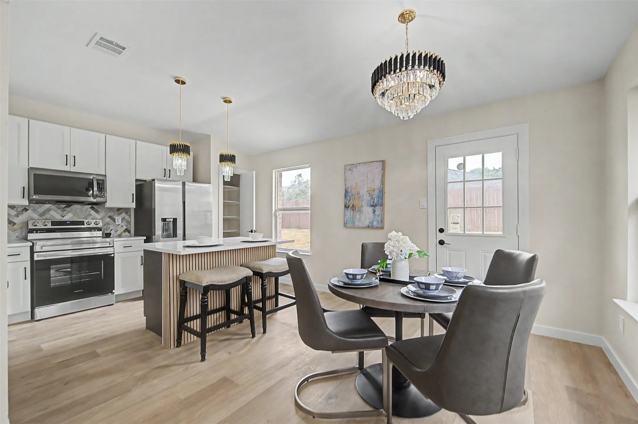 Single Family Residence For Rent in Denton County , 1641 Knight Trail, Little Elm, Texas 75036, 4 Bedroom, 2 Bathroom, 2 Garage spaces, 1,873 Sqft, built in 2005, mls#21396629, Real Estate Agent in Little Elm, Homes For Rent in Denton county, Homes For Rent in Little Elm, Realtor in Little Elm Texas, Real Estate Brokerage Independent Realty Texas, Luminita Cordes Realtor