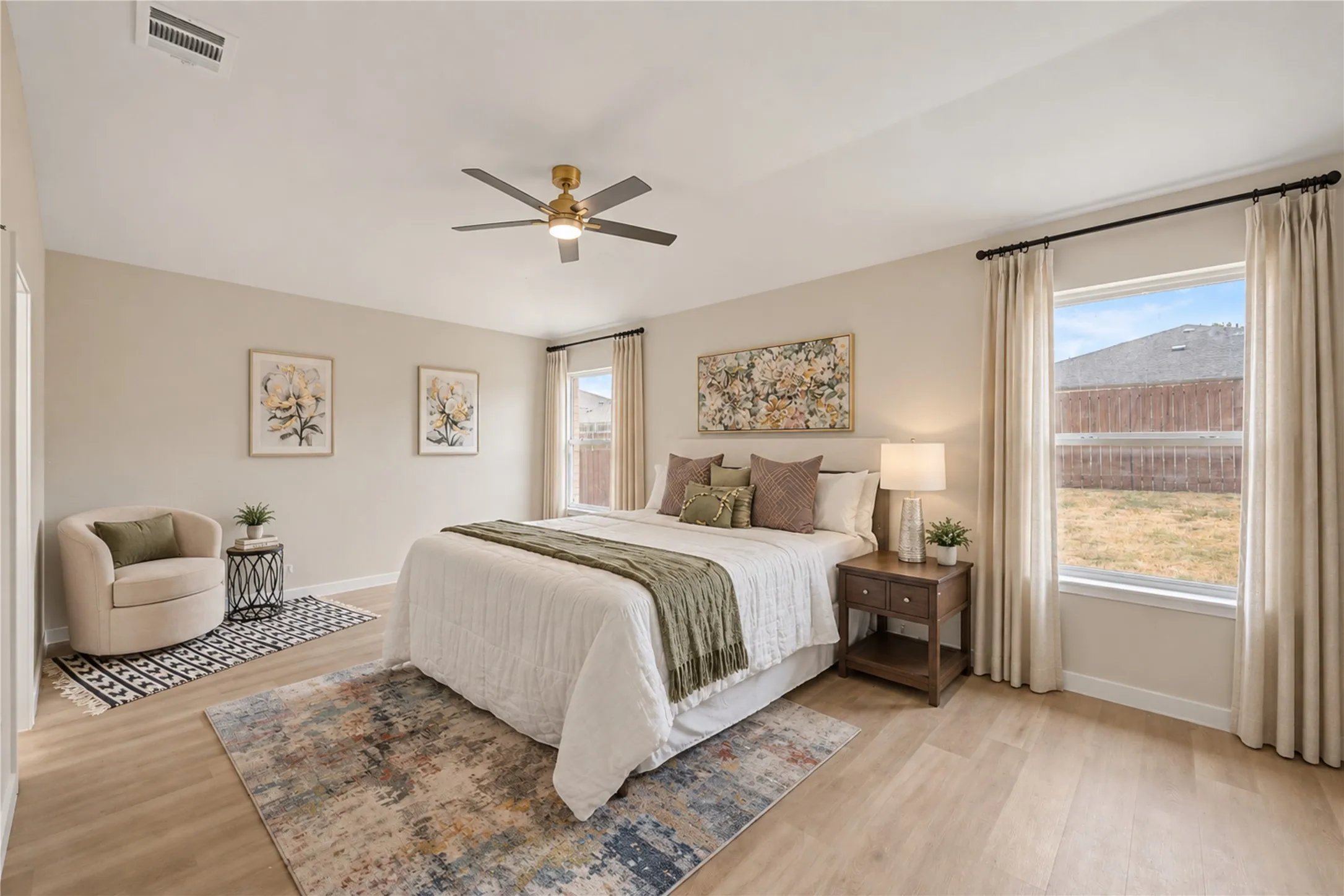 Single Family Residence For Rent in Denton County , 1641 Knight Trail, Little Elm, Texas 75036, 4 Bedroom, 2 Bathroom, 2 Garage spaces, 1,873 Sqft, built in 2005, mls#21396629, Real Estate Agent in Little Elm, Homes For Rent in Denton county, Homes For Rent in Little Elm, Realtor in Little Elm Texas, Real Estate Brokerage Independent Realty Texas, Luminita Cordes Realtor