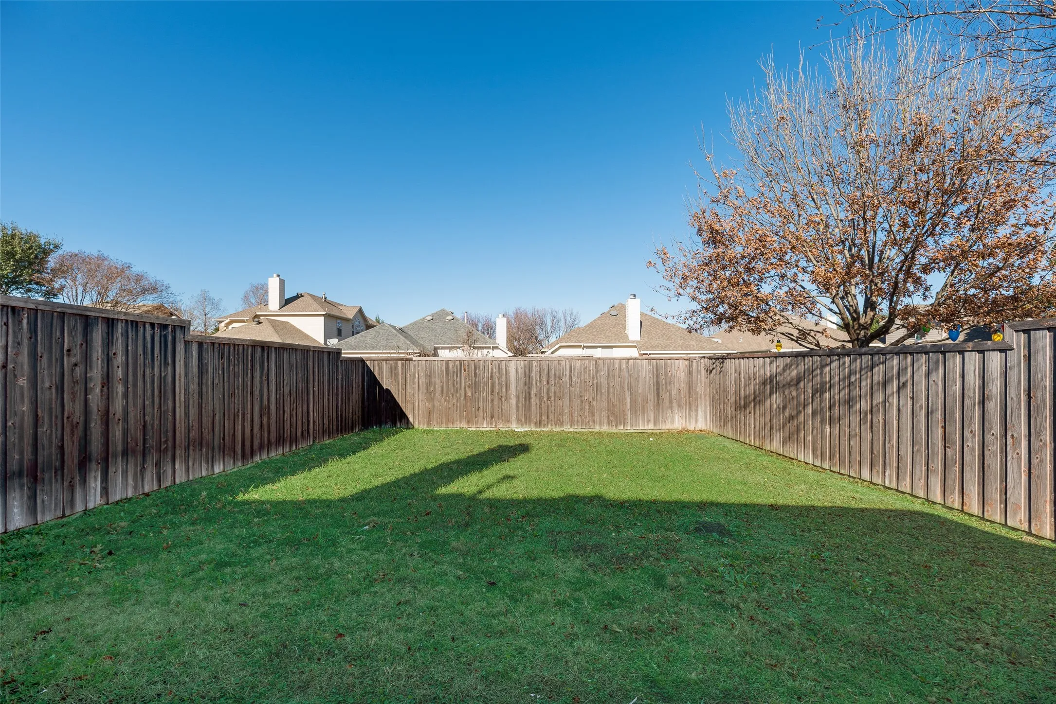 Single Family Residence For Sale in Collin County , 5828 Pine Ridge Boulevard, Mc Kinney, Texas 75070, 4 Bedroom, 3 Bathroom, 2 Garage spaces, 2,904 Sqft, built in 2001, mls#21396626, Real Estate Agent in Mc Kinney, Homes For Sale in Collin county, Homes For Sale in Mc Kinney, Realtor in Mc Kinney Texas, Real Estate Brokerage Independent Realty Texas, Luminita Cordes Realtor