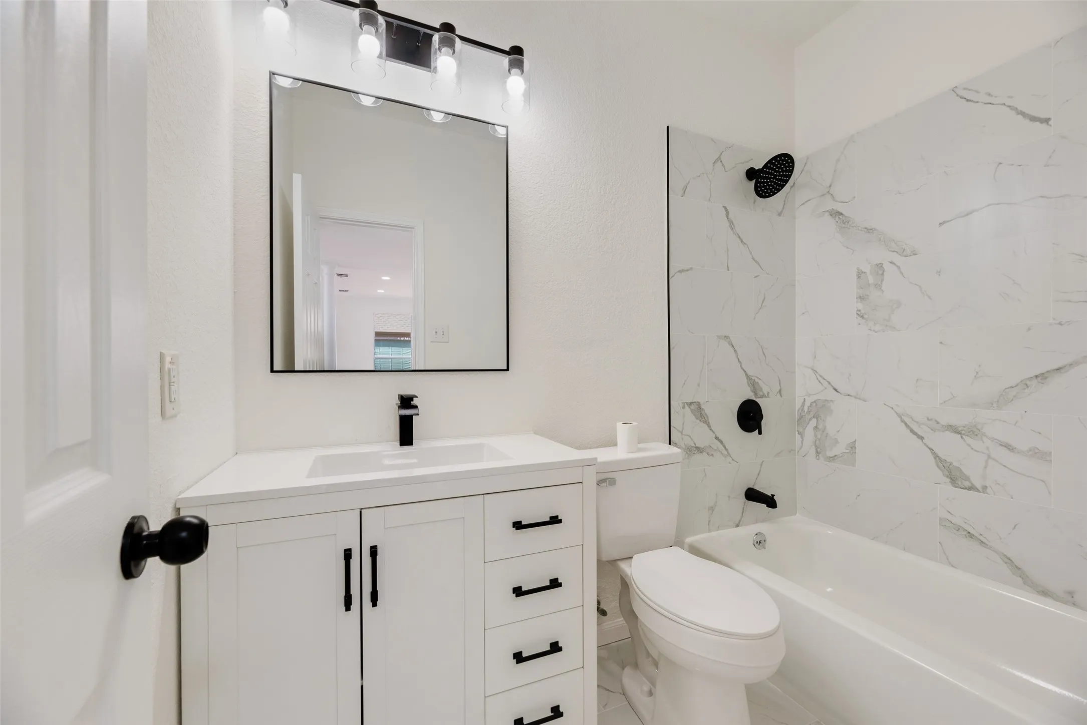 Single Family Residence For Sale in Collin County , 5828 Pine Ridge Boulevard, Mc Kinney, Texas 75070, 4 Bedroom, 3 Bathroom, 2 Garage spaces, 2,904 Sqft, built in 2001, mls#21396626, Real Estate Agent in Mc Kinney, Homes For Sale in Collin county, Homes For Sale in Mc Kinney, Realtor in Mc Kinney Texas, Real Estate Brokerage Independent Realty Texas, Luminita Cordes Realtor