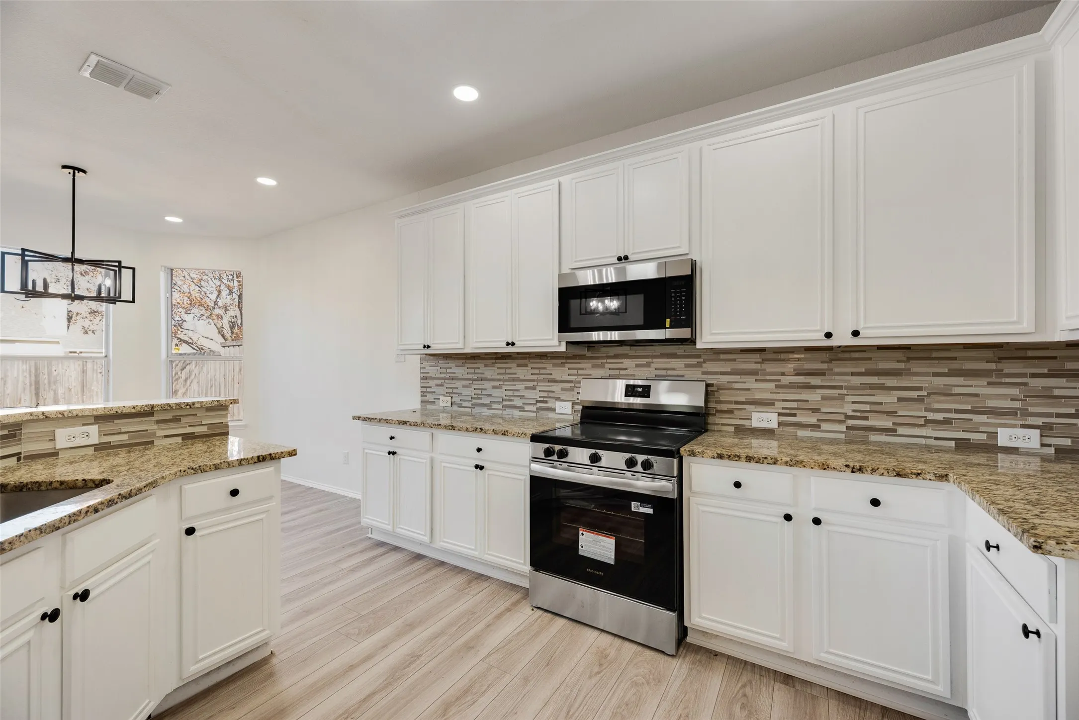 Single Family Residence For Sale in Collin County , 5828 Pine Ridge Boulevard, Mc Kinney, Texas 75070, 4 Bedroom, 3 Bathroom, 2 Garage spaces, 2,904 Sqft, built in 2001, mls#21396626, Real Estate Agent in Mc Kinney, Homes For Sale in Collin county, Homes For Sale in Mc Kinney, Realtor in Mc Kinney Texas, Real Estate Brokerage Independent Realty Texas, Luminita Cordes Realtor