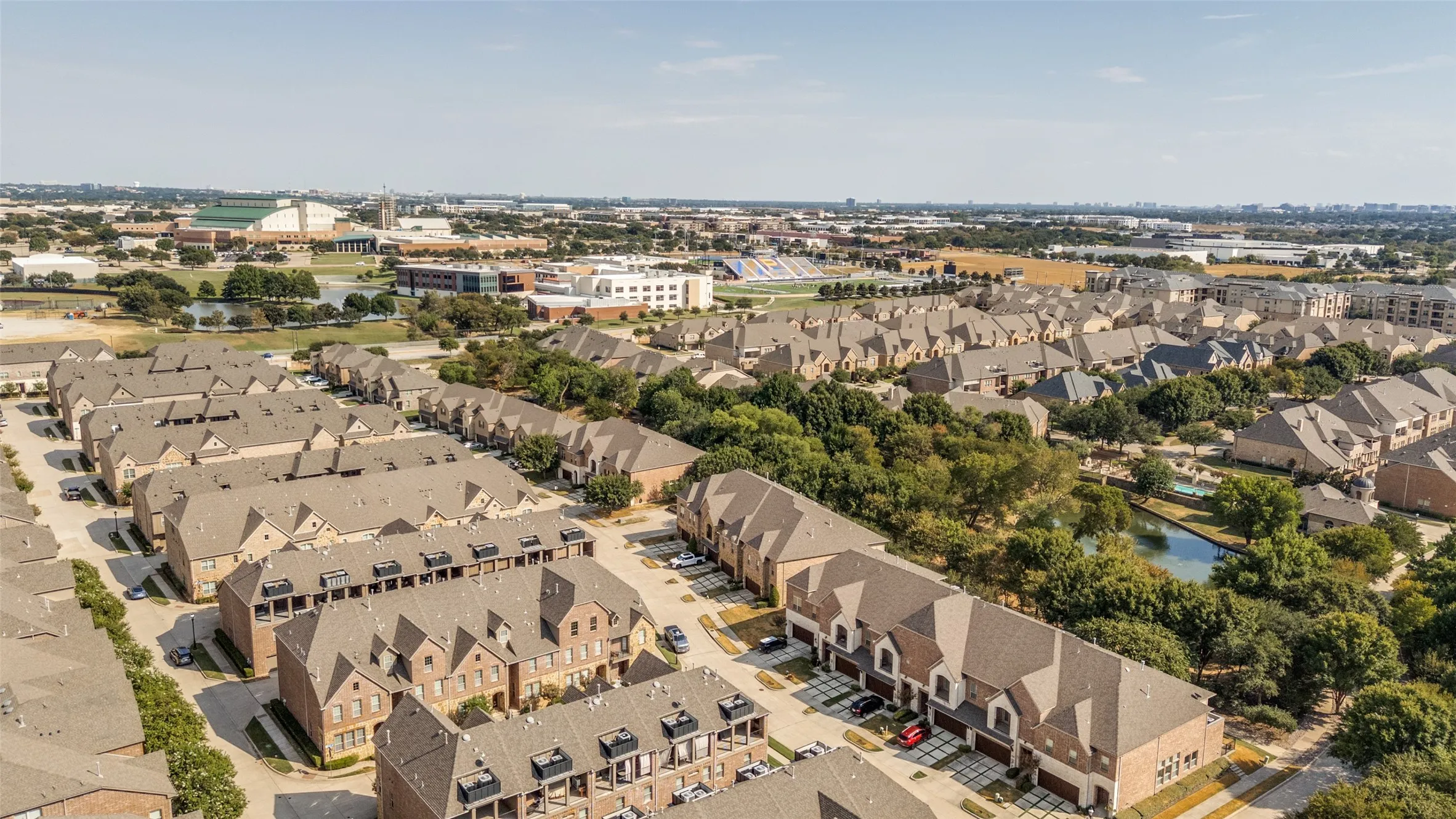 Townhouse For Sale in Denton County , 4412 Fisk Lane, Carrollton, Texas 75010, 3 Bedroom, 4 Bathroom, 2 Garage spaces, 2,238 Sqft, built in 2014, mls#21396168, Real Estate Agent in Carrollton, Homes For Sale in Denton county, Homes For Sale in Carrollton, Realtor in Carrollton Texas, Real Estate Brokerage Independent Realty Texas, Luminita Cordes Realtor