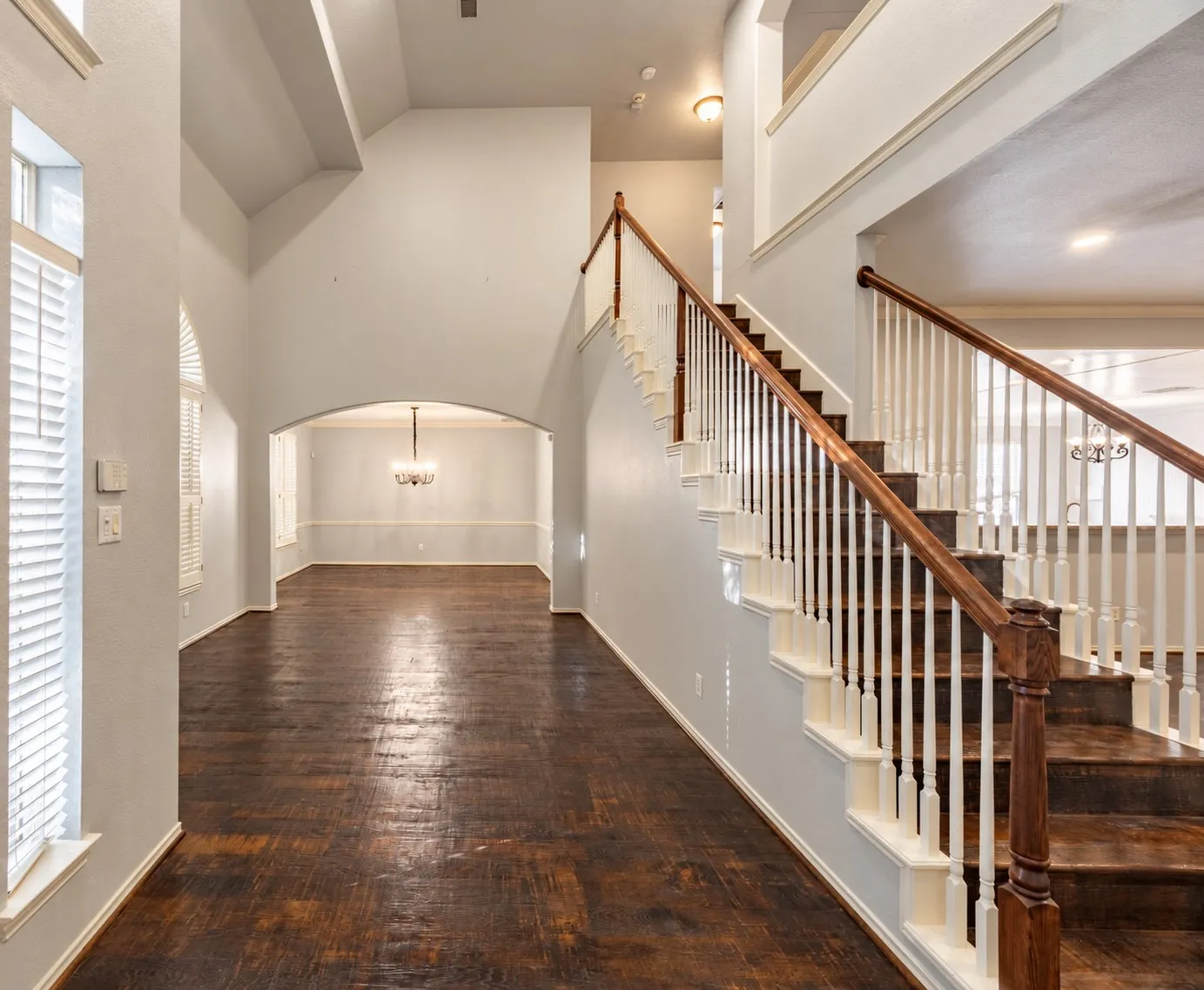 Single Family Residence For Sale in Collin County , 2800 Longtown Drive, Plano, Texas 75093, 5 Bedroom, 4 Bathroom, 3 Garage spaces, 3,927 Sqft, built in 1996, mls#21393505, Real Estate Agent in Plano, Homes For Sale in Collin county, Homes For Sale in Plano, Realtor in Plano Texas, Real Estate Brokerage Independent Realty Texas, Luminita Cordes Realtor