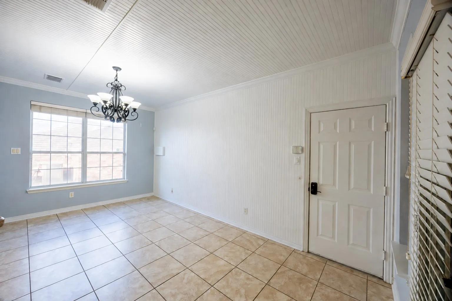 Single Family Residence For Sale in Collin County , 2800 Longtown Drive, Plano, Texas 75093, 5 Bedroom, 4 Bathroom, 3 Garage spaces, 3,927 Sqft, built in 1996, mls#21393505, Real Estate Agent in Plano, Homes For Sale in Collin county, Homes For Sale in Plano, Realtor in Plano Texas, Real Estate Brokerage Independent Realty Texas, Luminita Cordes Realtor