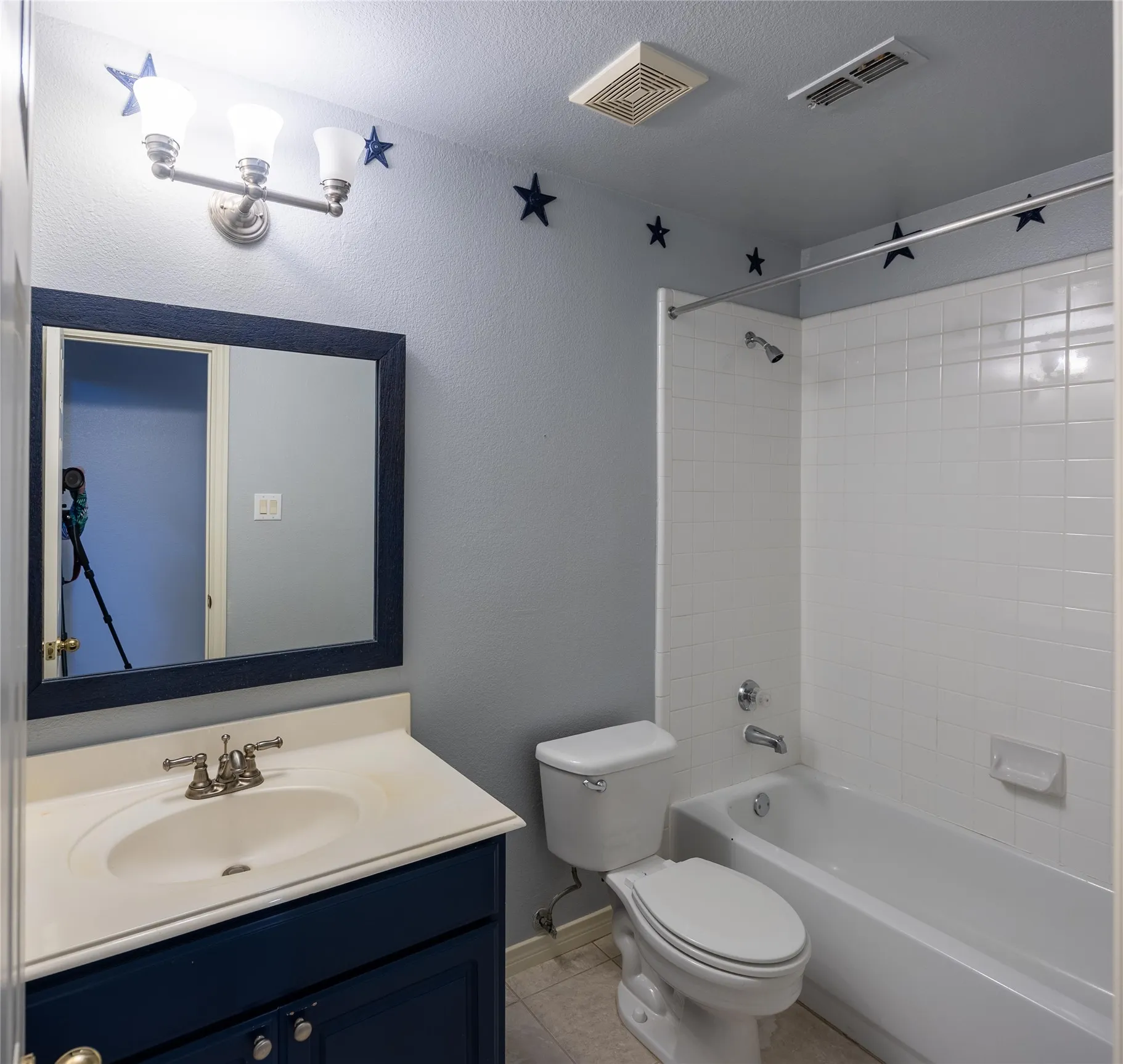 Single Family Residence For Sale in Collin County , 2800 Longtown Drive, Plano, Texas 75093, 5 Bedroom, 4 Bathroom, 3 Garage spaces, 3,927 Sqft, built in 1996, mls#21393505, Real Estate Agent in Plano, Homes For Sale in Collin county, Homes For Sale in Plano, Realtor in Plano Texas, Real Estate Brokerage Independent Realty Texas, Luminita Cordes Realtor