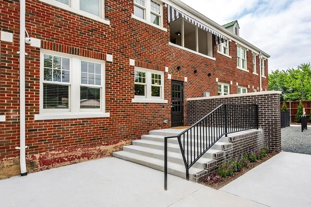 Apartment For Rent in Tarrant County , 2837 Hemphill Street 201, Fort Worth, Texas 76110, 1 Bedroom, 1 Bathroom, Garage spaces, 776 Sqft, built in 1927, mls#21396640, Real Estate Agent in Fort Worth, Homes For Rent in Tarrant county, Homes For Rent in Fort Worth, Realtor in Fort Worth Texas, Real Estate Brokerage Independent Realty Texas, Luminita Cordes Realtor