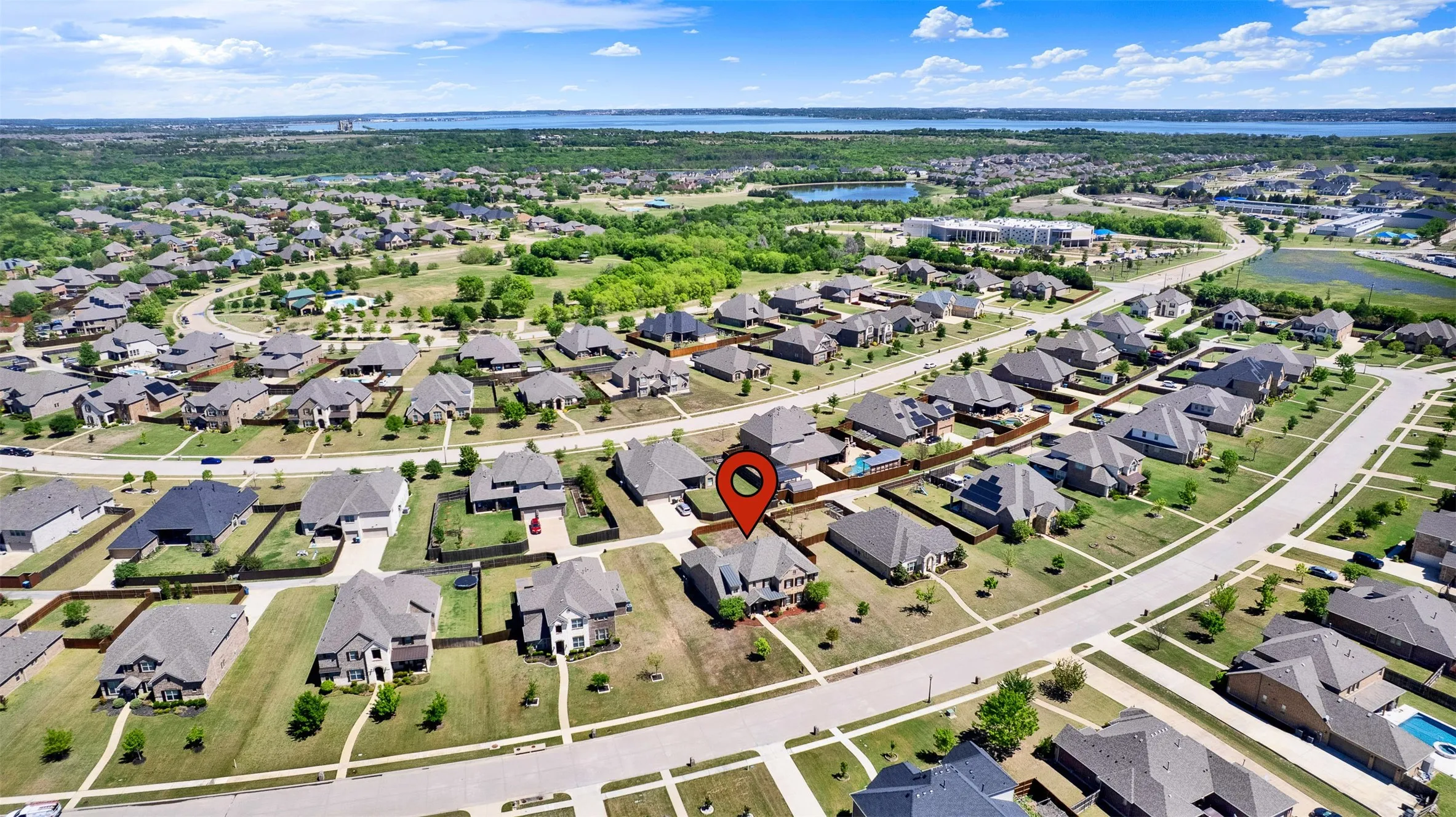 Single Family Residence For Sale in Dallas County , 254 Benwick Drive, Sunnyvale, Texas 75182, 5 Bedroom, 5 Bathroom, 2 Garage spaces, 3,072 Sqft, built in 2016, mls#21396632, Real Estate Agent in Sunnyvale, Homes For Sale in Dallas county, Homes For Sale in Sunnyvale, Realtor in Sunnyvale Texas, Real Estate Brokerage Independent Realty Texas, Luminita Cordes Realtor
