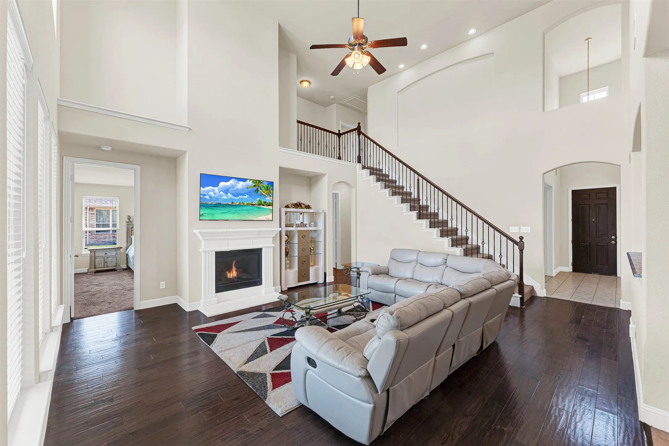 Single Family Residence For Sale in Dallas County , 254 Benwick Drive, Sunnyvale, Texas 75182, 5 Bedroom, 5 Bathroom, 2 Garage spaces, 3,072 Sqft, built in 2016, mls#21396632, Real Estate Agent in Sunnyvale, Homes For Sale in Dallas county, Homes For Sale in Sunnyvale, Realtor in Sunnyvale Texas, Real Estate Brokerage Independent Realty Texas, Luminita Cordes Realtor