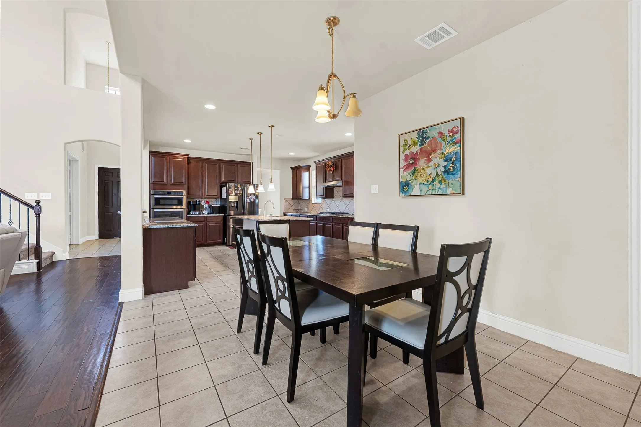 Single Family Residence For Sale in Dallas County , 254 Benwick Drive, Sunnyvale, Texas 75182, 5 Bedroom, 5 Bathroom, 2 Garage spaces, 3,072 Sqft, built in 2016, mls#21396632, Real Estate Agent in Sunnyvale, Homes For Sale in Dallas county, Homes For Sale in Sunnyvale, Realtor in Sunnyvale Texas, Real Estate Brokerage Independent Realty Texas, Luminita Cordes Realtor