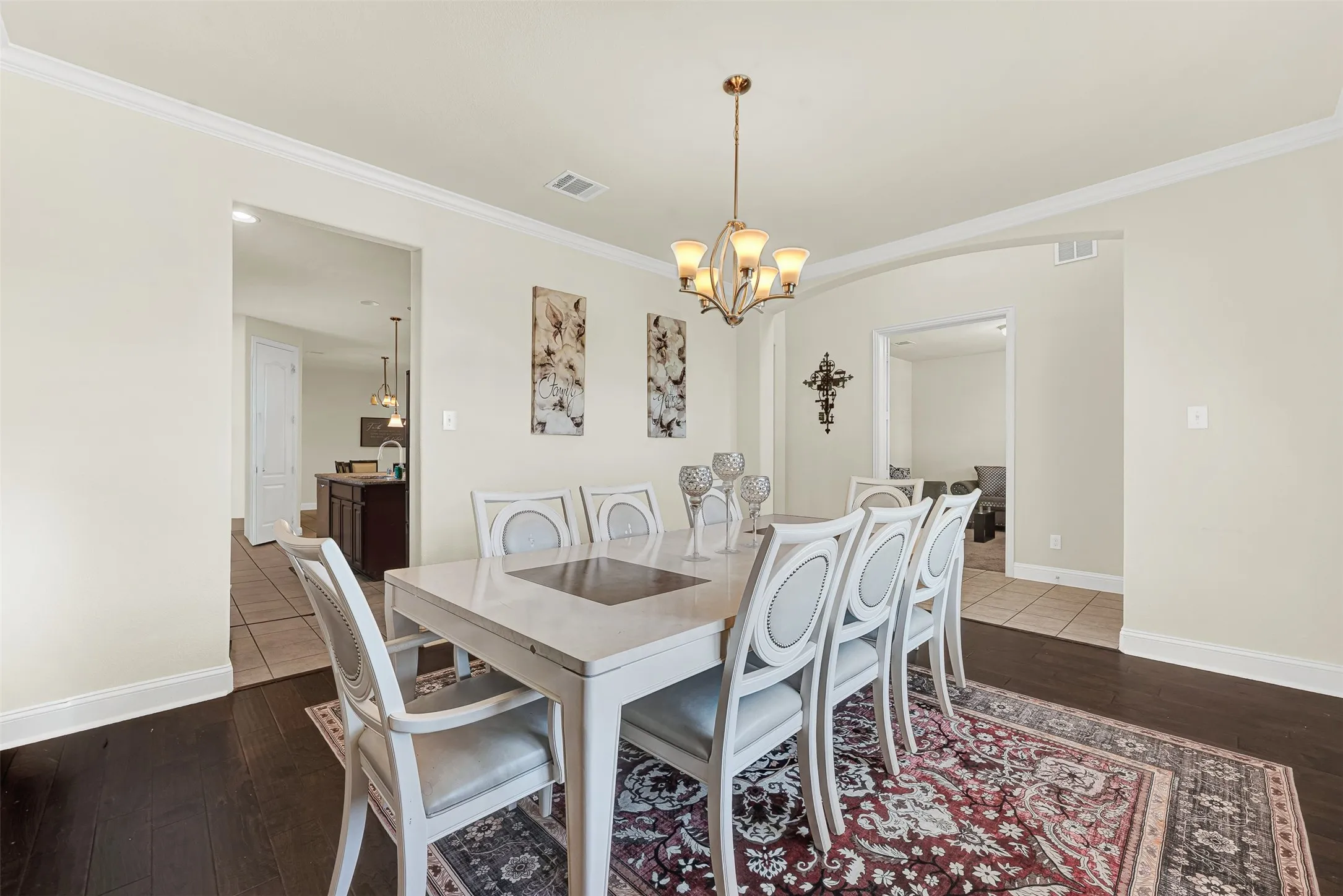 Single Family Residence For Sale in Dallas County , 254 Benwick Drive, Sunnyvale, Texas 75182, 5 Bedroom, 5 Bathroom, 2 Garage spaces, 3,072 Sqft, built in 2016, mls#21396632, Real Estate Agent in Sunnyvale, Homes For Sale in Dallas county, Homes For Sale in Sunnyvale, Realtor in Sunnyvale Texas, Real Estate Brokerage Independent Realty Texas, Luminita Cordes Realtor