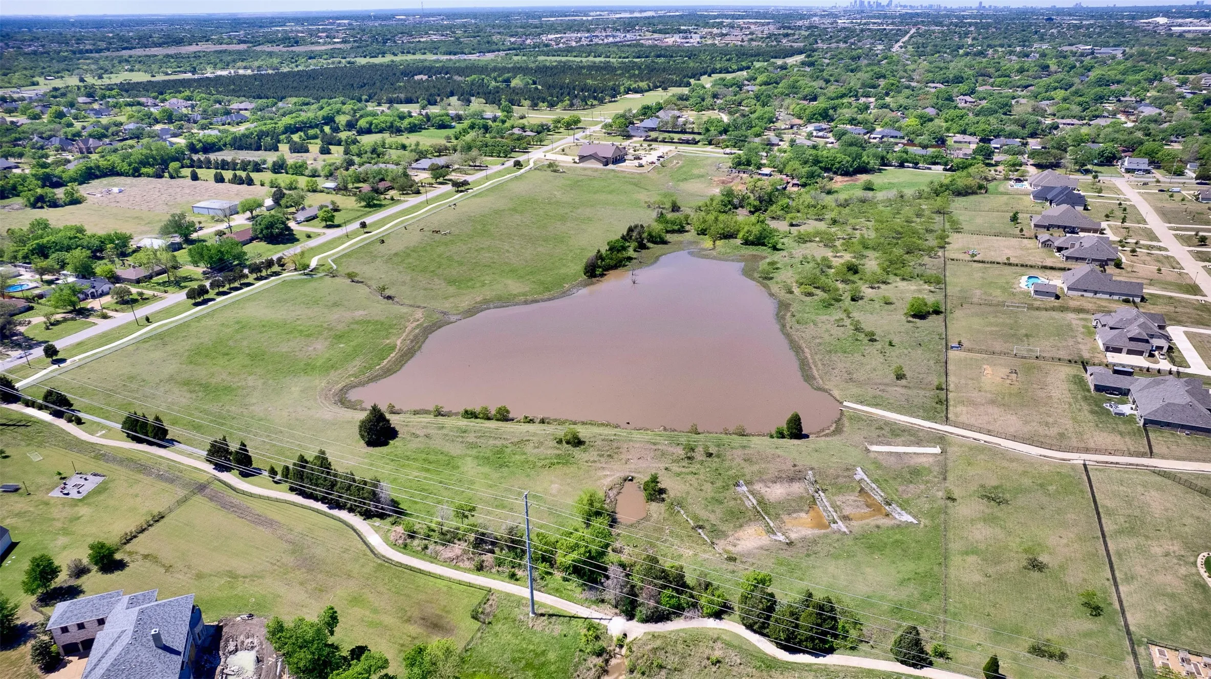 Single Family Residence For Sale in Dallas County , 254 Benwick Drive, Sunnyvale, Texas 75182, 5 Bedroom, 5 Bathroom, 2 Garage spaces, 3,072 Sqft, built in 2016, mls#21396632, Real Estate Agent in Sunnyvale, Homes For Sale in Dallas county, Homes For Sale in Sunnyvale, Realtor in Sunnyvale Texas, Real Estate Brokerage Independent Realty Texas, Luminita Cordes Realtor