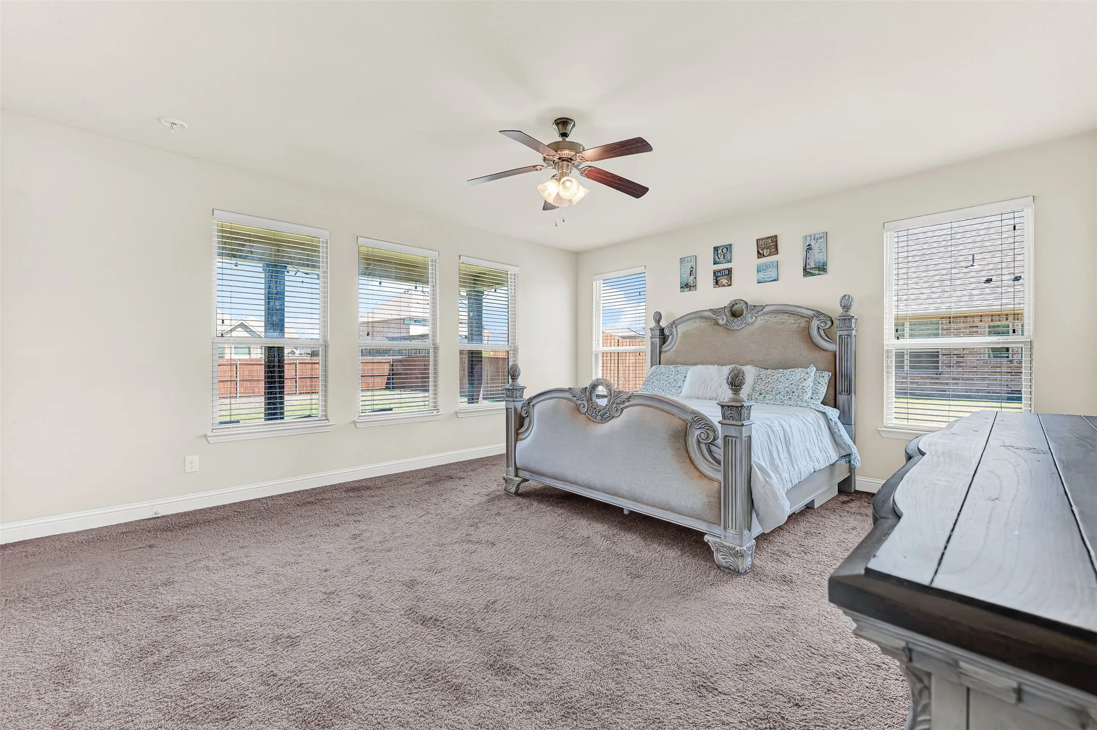 Single Family Residence For Sale in Dallas County , 254 Benwick Drive, Sunnyvale, Texas 75182, 5 Bedroom, 5 Bathroom, 2 Garage spaces, 3,072 Sqft, built in 2016, mls#21396632, Real Estate Agent in Sunnyvale, Homes For Sale in Dallas county, Homes For Sale in Sunnyvale, Realtor in Sunnyvale Texas, Real Estate Brokerage Independent Realty Texas, Luminita Cordes Realtor