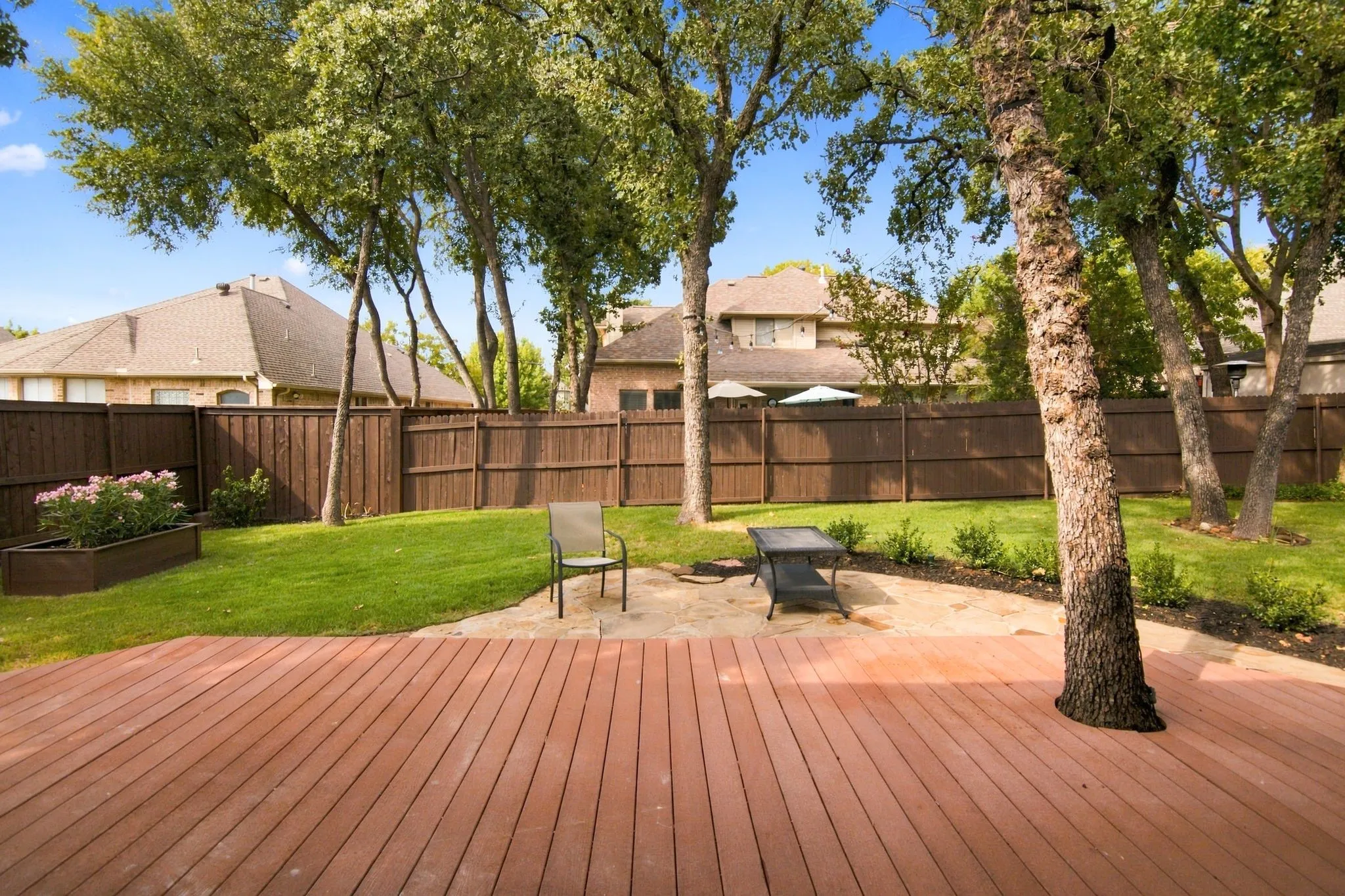 Single Family Residence For Sale in Tarrant County , 7921 Shady Oaks Drive, North Richland Hills, Texas 76182, 4 Bedroom, 3 Bathroom, 3 Garage spaces, 3,520 Sqft, built in 2002, mls#21392934, Real Estate Agent in North Richland Hills, Homes For Sale in Tarrant county, Homes For Sale in North Richland Hills, Realtor in North Richland Hills Texas, Real Estate Brokerage Independent Realty Texas, Luminita Cordes Realtor