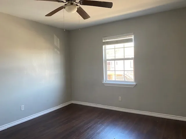 Apartment For Sale in Denton County , 2532 Charlotte Street A-B, Denton, Texas 76201, 16 Bedroom, 8 Bathroom, Garage spaces, 5,760 Sqft, built in 1971, mls#21393851, Real Estate Agent in Denton, Homes For Sale in Denton county, Homes For Sale in Denton, Realtor in Denton Texas, Real Estate Brokerage Independent Realty Texas, Luminita Cordes Realtor