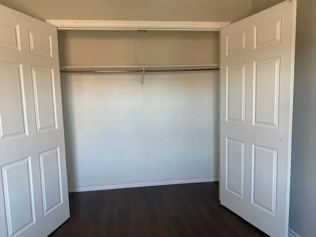 Apartment For Sale in Denton County , 2532 Charlotte Street A-B, Denton, Texas 76201, 16 Bedroom, 8 Bathroom, Garage spaces, 5,760 Sqft, built in 1971, mls#21393851, Real Estate Agent in Denton, Homes For Sale in Denton county, Homes For Sale in Denton, Realtor in Denton Texas, Real Estate Brokerage Independent Realty Texas, Luminita Cordes Realtor