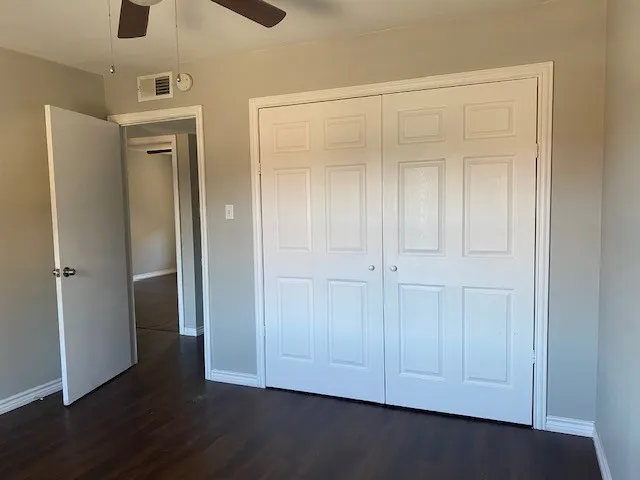 Apartment For Sale in Denton County , 2532 Charlotte Street A-B, Denton, Texas 76201, 16 Bedroom, 8 Bathroom, Garage spaces, 5,760 Sqft, built in 1971, mls#21393851, Real Estate Agent in Denton, Homes For Sale in Denton county, Homes For Sale in Denton, Realtor in Denton Texas, Real Estate Brokerage Independent Realty Texas, Luminita Cordes Realtor