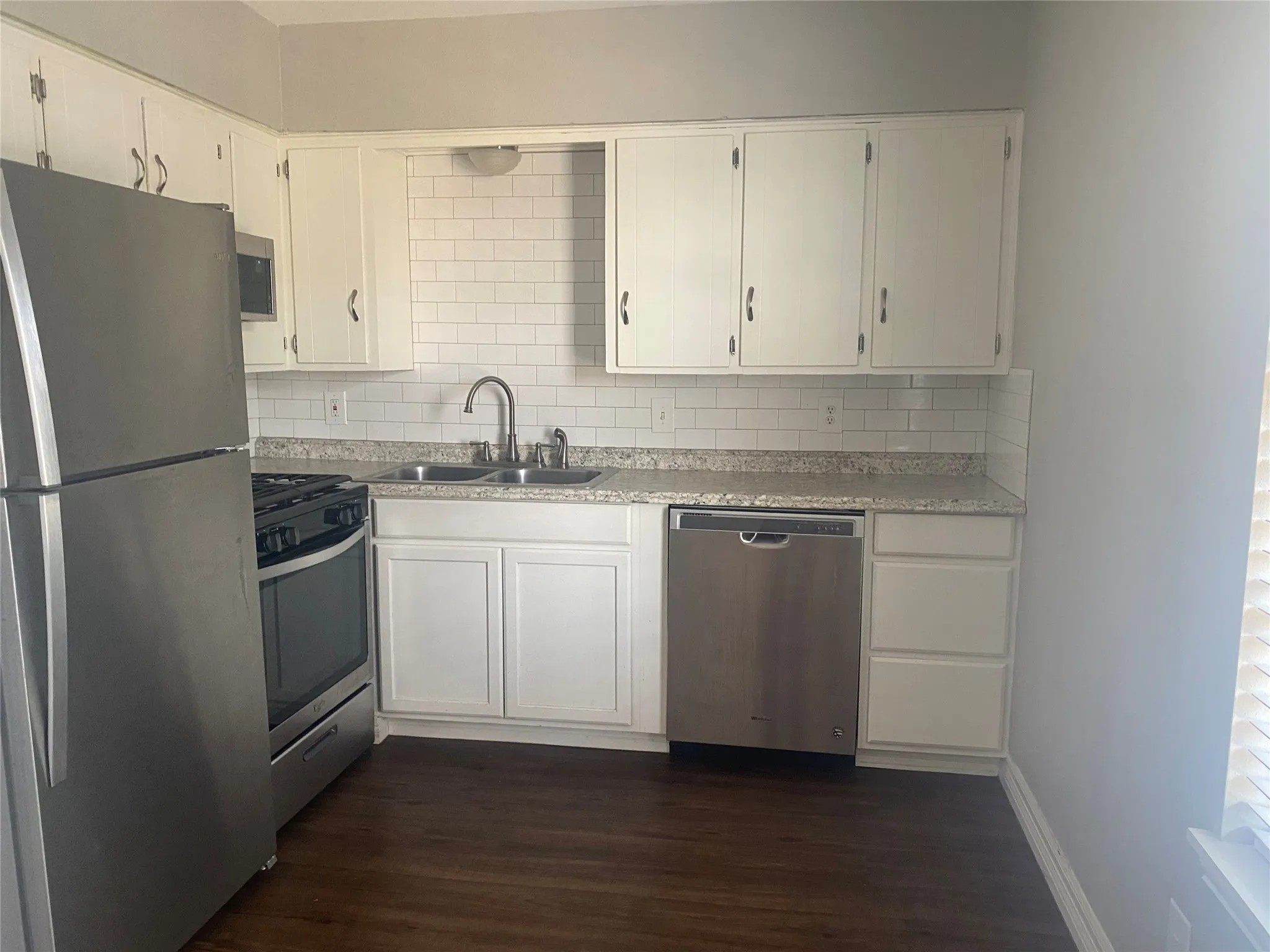 Apartment For Sale in Denton County , 2532 Charlotte Street A-B, Denton, Texas 76201, 16 Bedroom, 8 Bathroom, Garage spaces, 5,760 Sqft, built in 1971, mls#21393851, Real Estate Agent in Denton, Homes For Sale in Denton county, Homes For Sale in Denton, Realtor in Denton Texas, Real Estate Brokerage Independent Realty Texas, Luminita Cordes Realtor