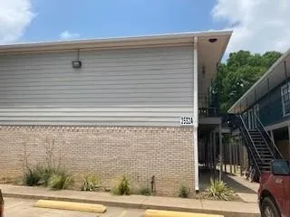 Apartment For Sale in Denton County , 2532 Charlotte Street A-B, Denton, Texas 76201, 16 Bedroom, 8 Bathroom, Garage spaces, 5,760 Sqft, built in 1971, mls#21393851, Real Estate Agent in Denton, Homes For Sale in Denton county, Homes For Sale in Denton, Realtor in Denton Texas, Real Estate Brokerage Independent Realty Texas, Luminita Cordes Realtor