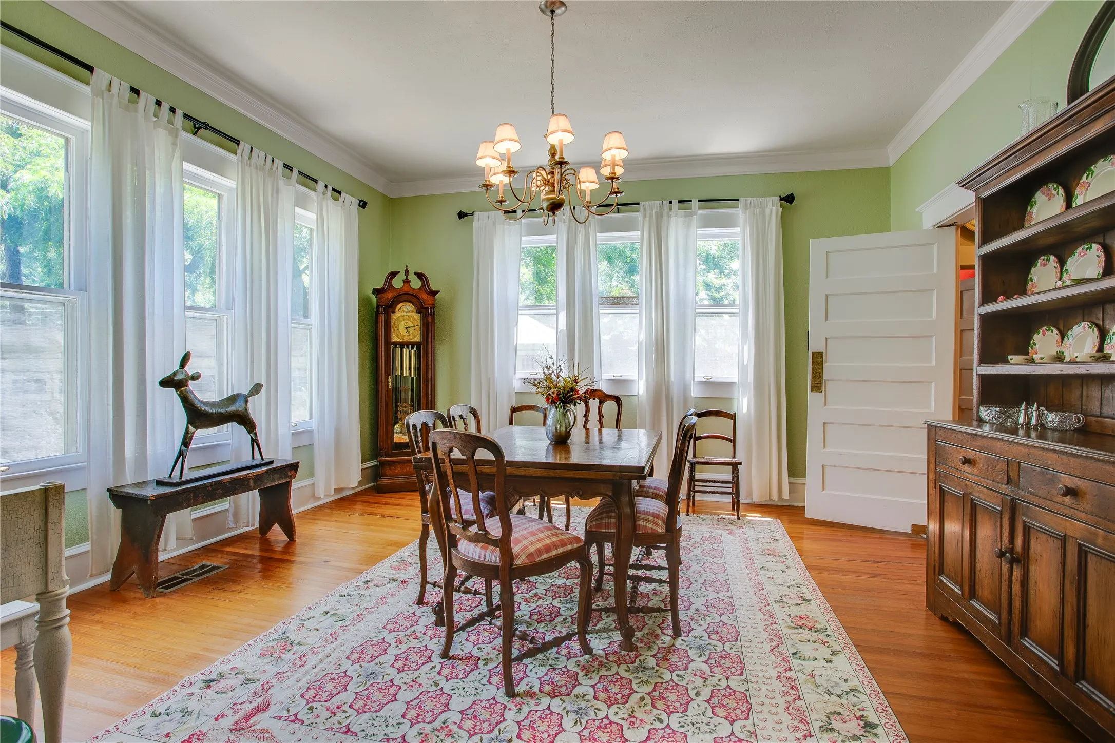 Large Formal Dining Room