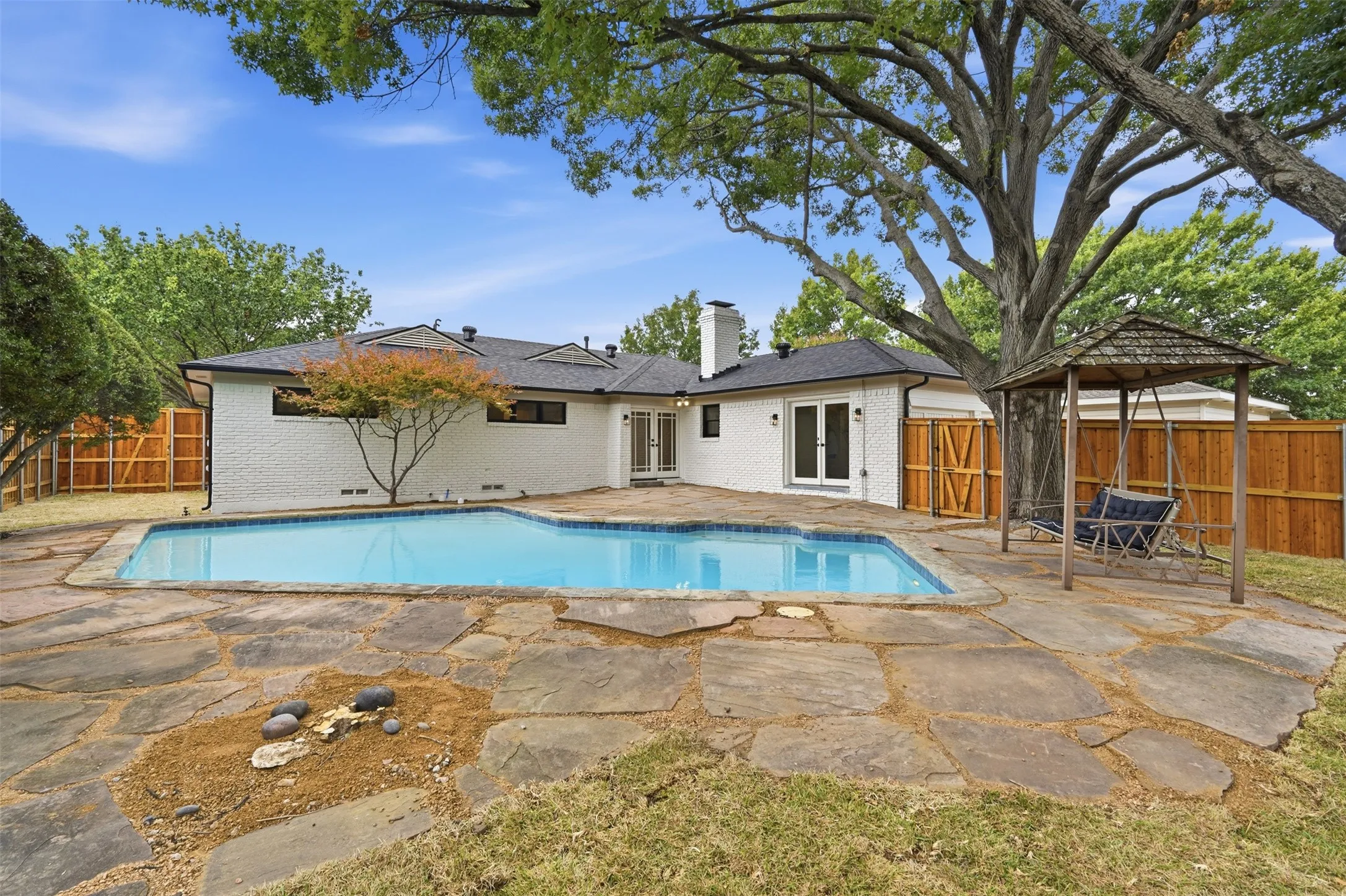 Single Family Residence For Rent in Dallas County , 604 Twilight Trail, Richardson, Texas 75080, 4 Bedroom, 3 Bathroom, Garage spaces, 2,077 Sqft, built in 1960, mls#21396656, Real Estate Agent in Richardson, Homes For Rent in Dallas county, Homes For Rent in Richardson, Realtor in Richardson Texas, Real Estate Brokerage Independent Realty Texas, Luminita Cordes Realtor