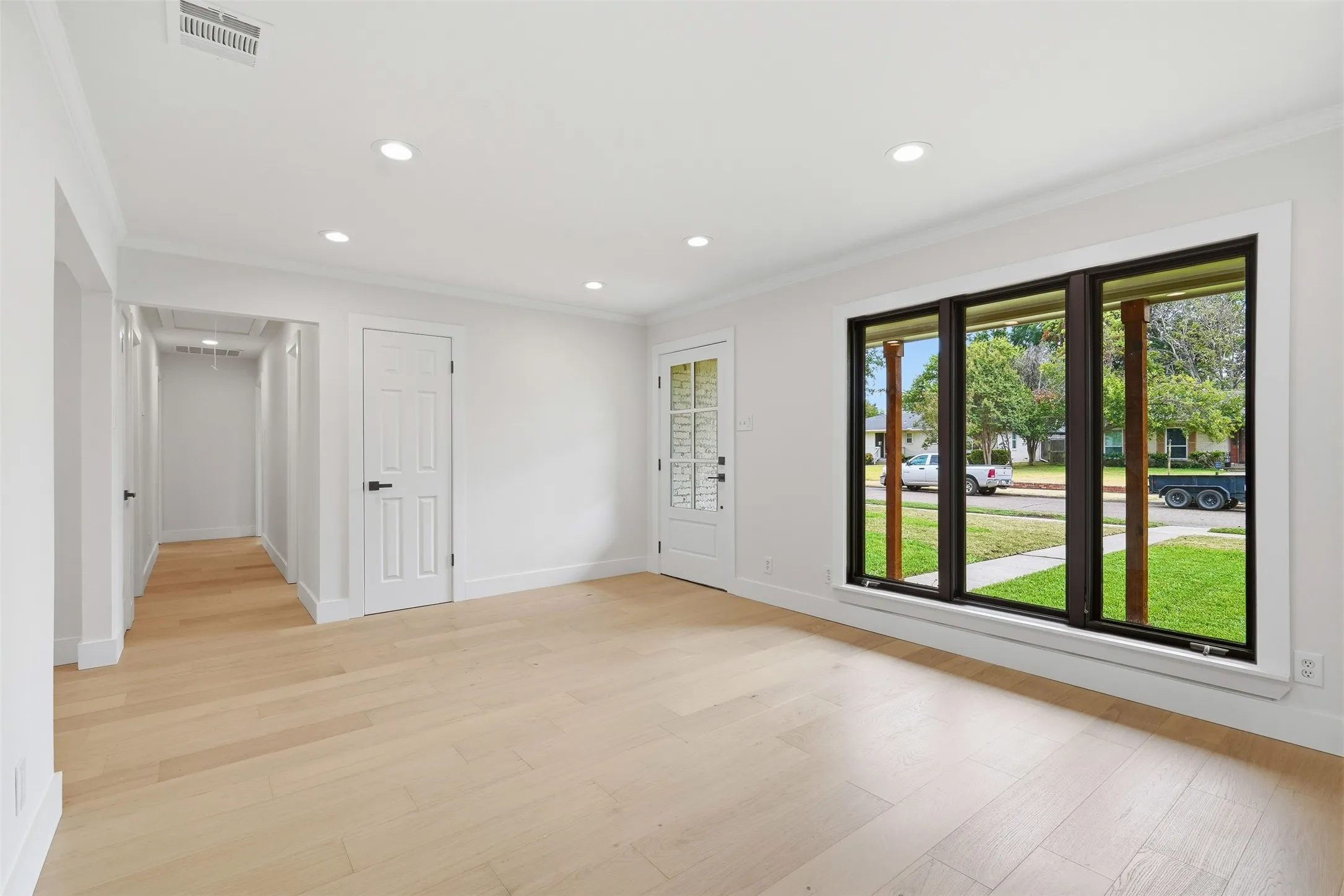 Single Family Residence For Rent in Dallas County , 604 Twilight Trail, Richardson, Texas 75080, 4 Bedroom, 3 Bathroom, Garage spaces, 2,077 Sqft, built in 1960, mls#21396656, Real Estate Agent in Richardson, Homes For Rent in Dallas county, Homes For Rent in Richardson, Realtor in Richardson Texas, Real Estate Brokerage Independent Realty Texas, Luminita Cordes Realtor