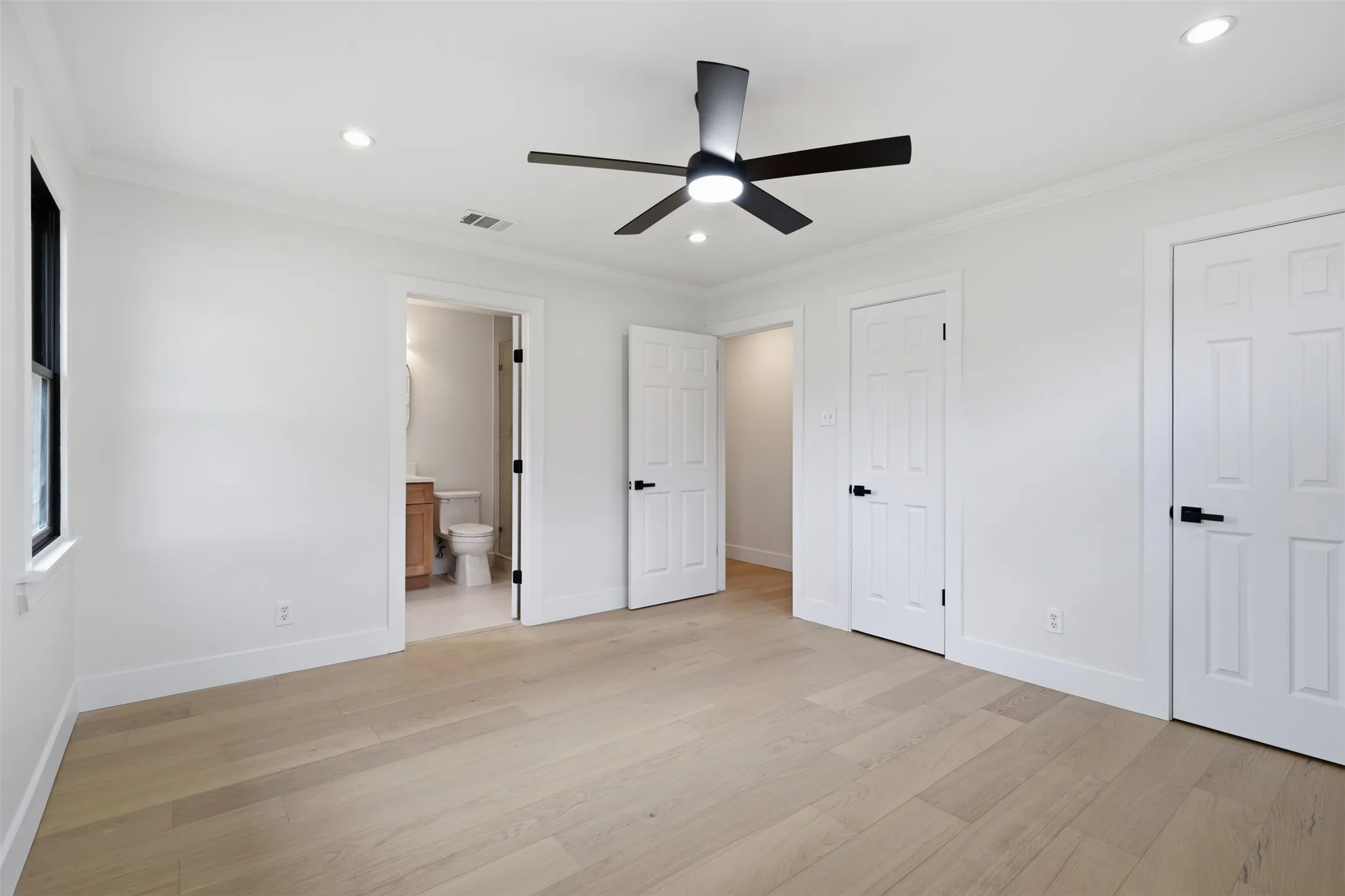 Single Family Residence For Rent in Dallas County , 604 Twilight Trail, Richardson, Texas 75080, 4 Bedroom, 3 Bathroom, Garage spaces, 2,077 Sqft, built in 1960, mls#21396656, Real Estate Agent in Richardson, Homes For Rent in Dallas county, Homes For Rent in Richardson, Realtor in Richardson Texas, Real Estate Brokerage Independent Realty Texas, Luminita Cordes Realtor