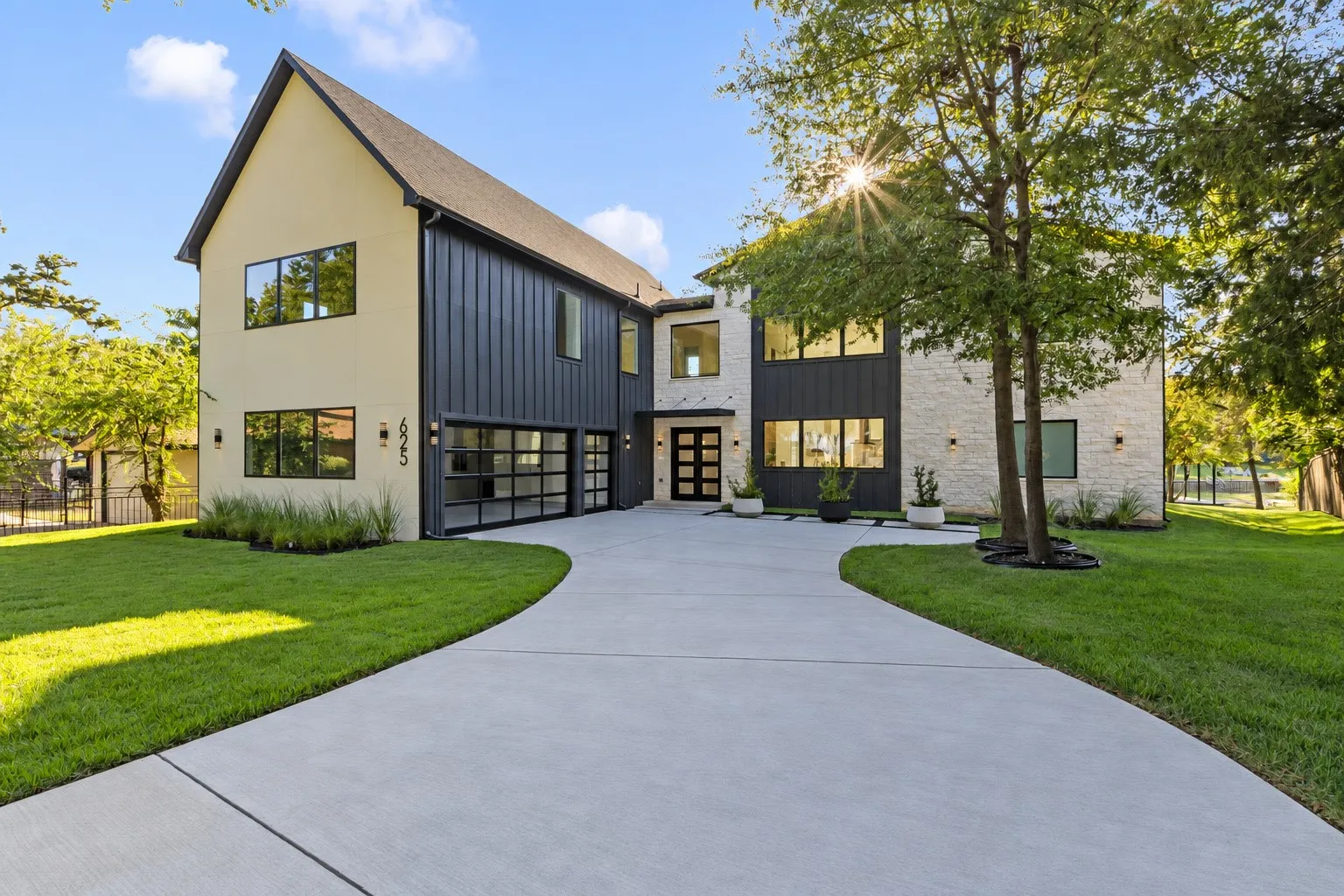 Single Family Residence For Sale