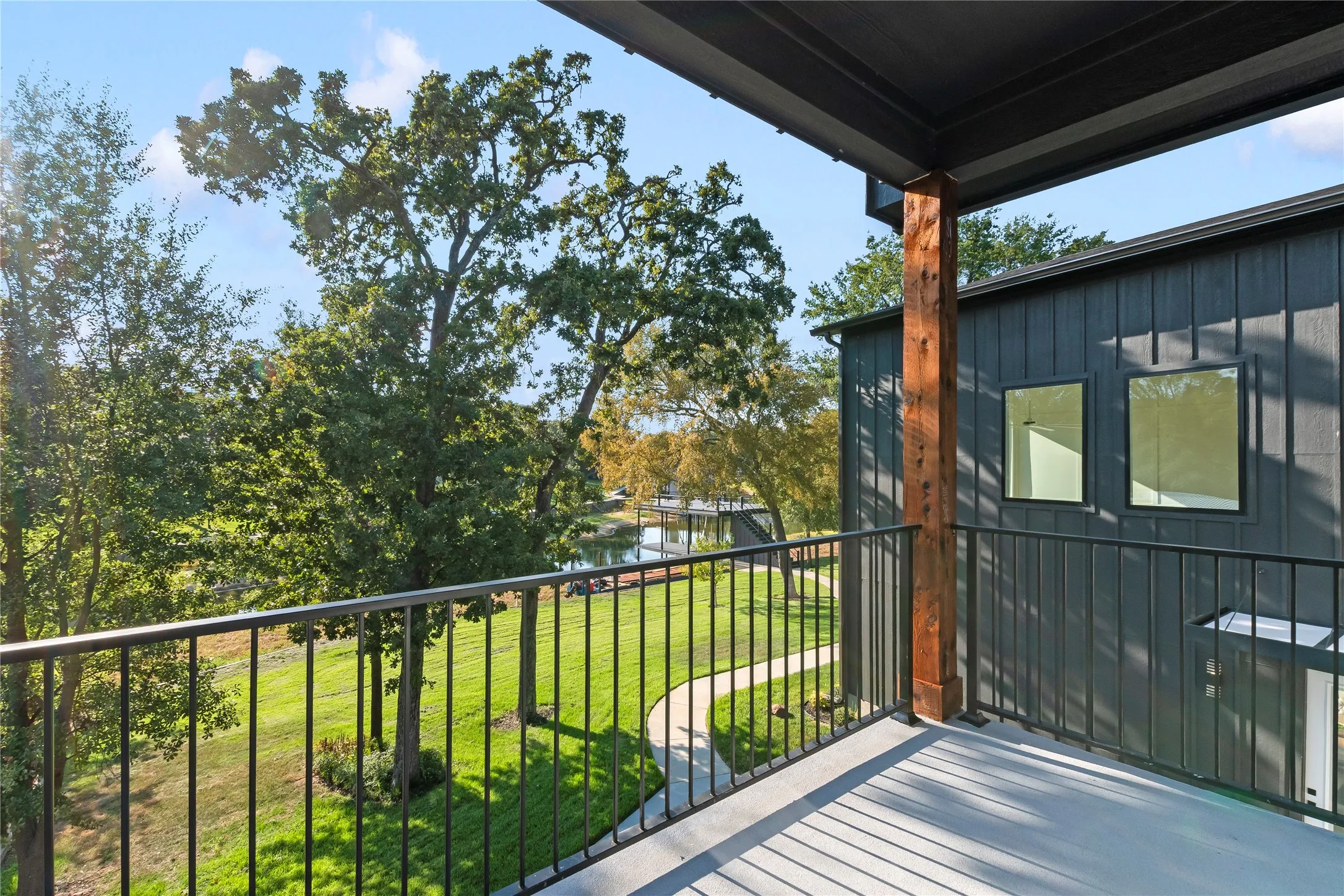 Single Family Residence For Sale in Henderson County , 625 Turner Drive, Trinidad, Texas 75163, 6 Bedroom, 6 Bathroom, 3 Garage spaces, 4,822 Sqft, built in 2026, mls#21382032, Real Estate Agent in Trinidad, Homes For Sale in Henderson county, Homes For Sale in Trinidad, Realtor in Trinidad Texas, Real Estate Brokerage Independent Realty Texas, Luminita Cordes Realtor