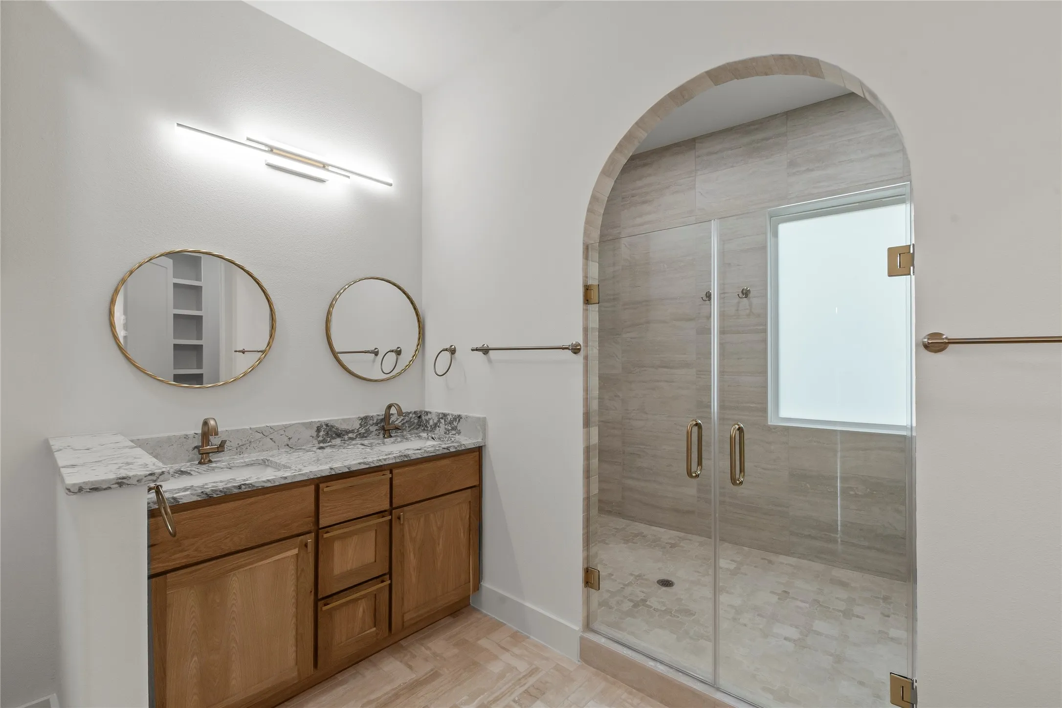 Single Family Residence For Sale in Henderson County , 625 Turner Drive, Trinidad, Texas 75163, 6 Bedroom, 6 Bathroom, 3 Garage spaces, 4,822 Sqft, built in 2026, mls#21382032, Real Estate Agent in Trinidad, Homes For Sale in Henderson county, Homes For Sale in Trinidad, Realtor in Trinidad Texas, Real Estate Brokerage Independent Realty Texas, Luminita Cordes Realtor