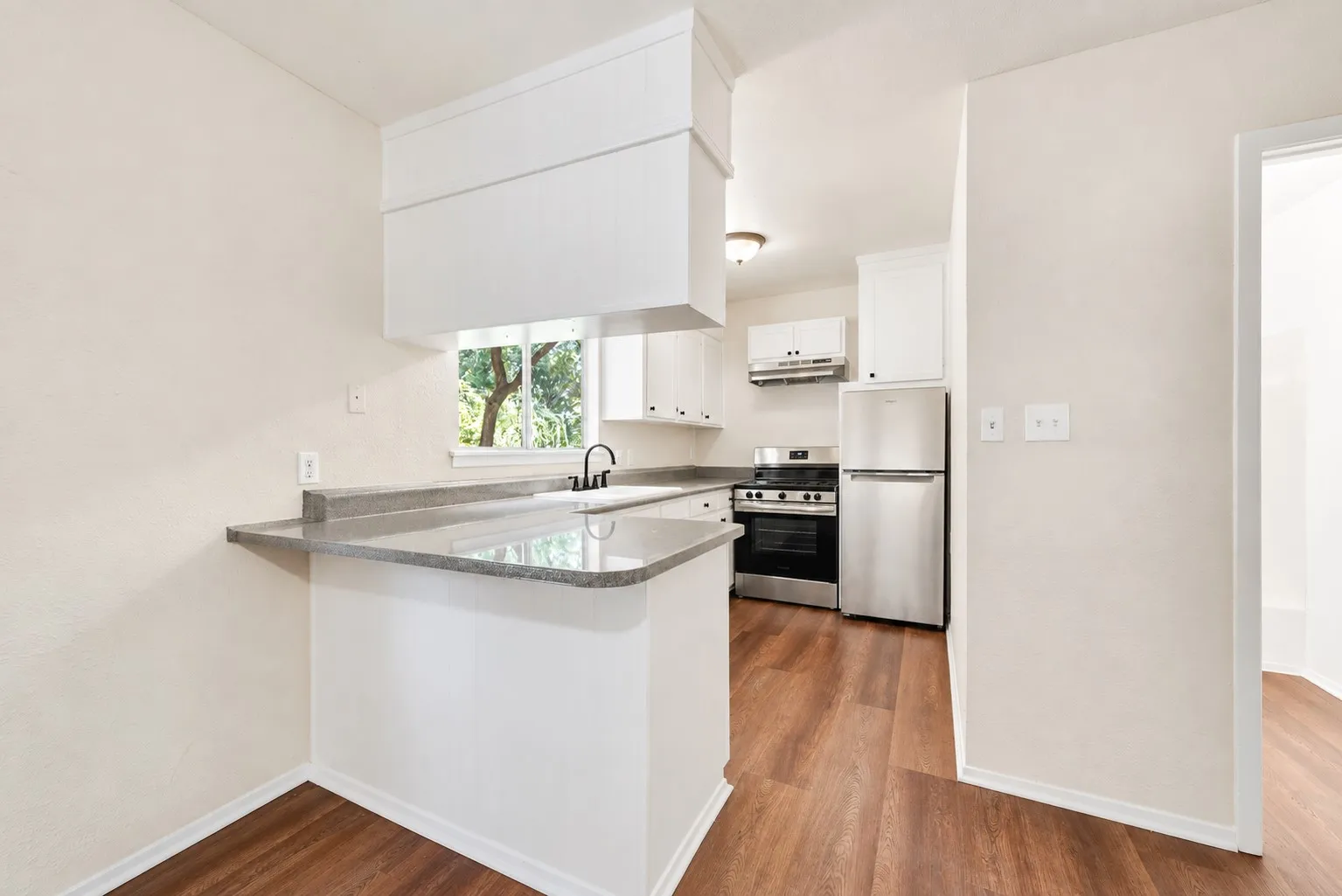 2/1 *refer to this photo to view updated appliances installed