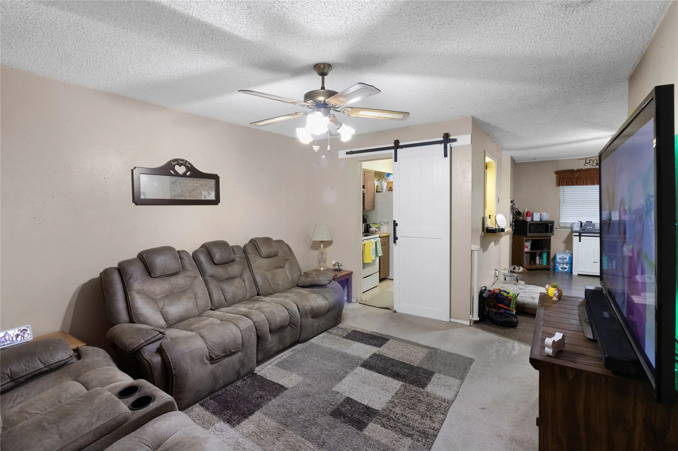 Single Family Residence For Sale in Dallas County , 535 Thrush Avenue, Duncanville, Texas 75116, 3 Bedroom, 1 Bathroom, 1 Garage spaces, 1,029 Sqft, built in 1963, mls#21396663, Real Estate Agent in Duncanville, Homes For Sale in Dallas county, Homes For Sale in Duncanville, Realtor in Duncanville Texas, Real Estate Brokerage Independent Realty Texas, Luminita Cordes Realtor