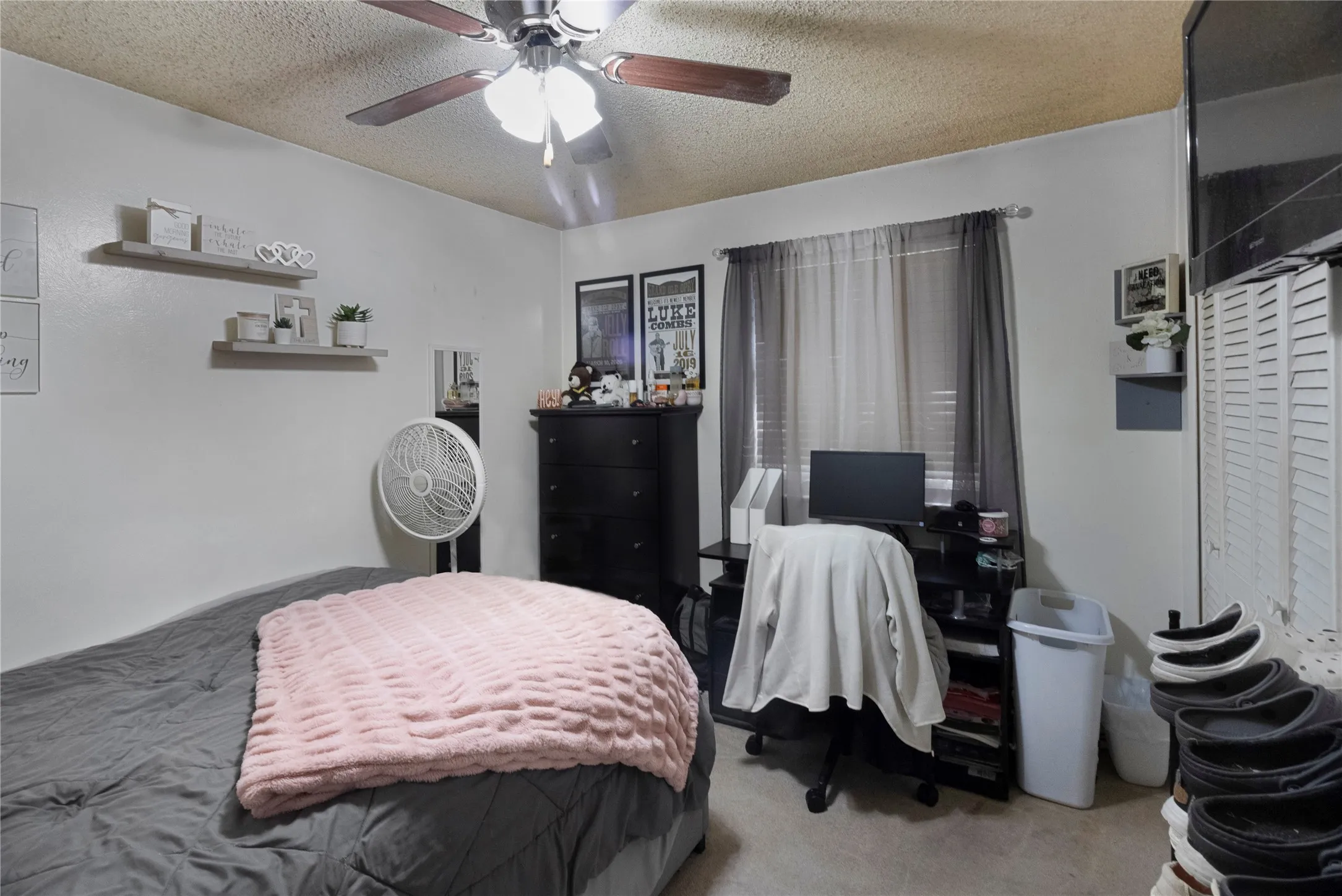 Single Family Residence For Sale in Dallas County , 535 Thrush Avenue, Duncanville, Texas 75116, 3 Bedroom, 1 Bathroom, 1 Garage spaces, 1,029 Sqft, built in 1963, mls#21396663, Real Estate Agent in Duncanville, Homes For Sale in Dallas county, Homes For Sale in Duncanville, Realtor in Duncanville Texas, Real Estate Brokerage Independent Realty Texas, Luminita Cordes Realtor