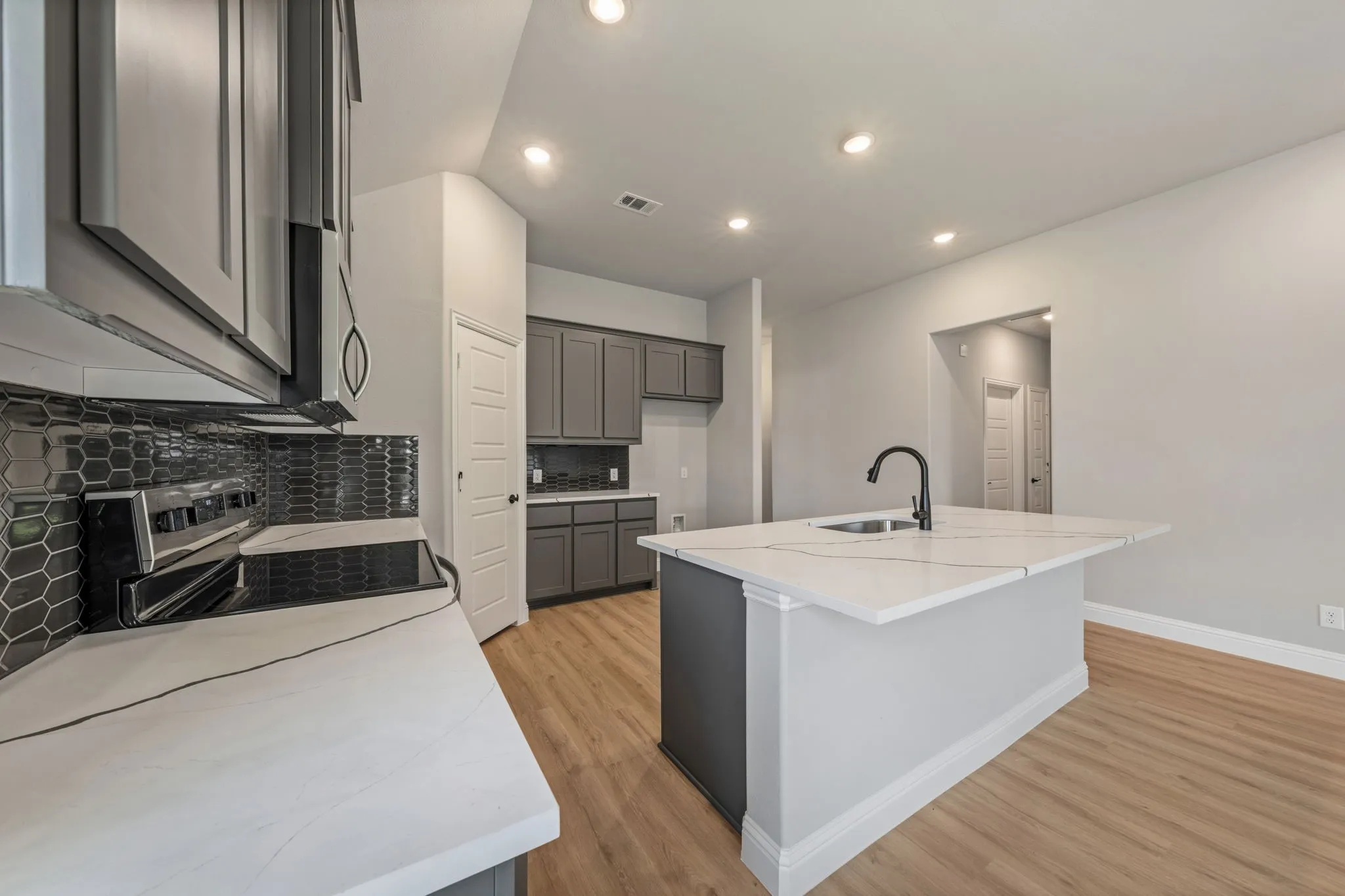 Single Family Residence For Sale in Johnson County , 2453 Sundial Lane, Cleburne, Texas 76031, 3 Bedroom, 2 Bathroom, 2 Garage spaces, 1,741 Sqft, built in 2026, mls#21396671, Real Estate Agent in Cleburne, Homes For Sale in Johnson county, Homes For Sale in Cleburne, Realtor in Cleburne Texas, Real Estate Brokerage Independent Realty Texas, Luminita Cordes Realtor