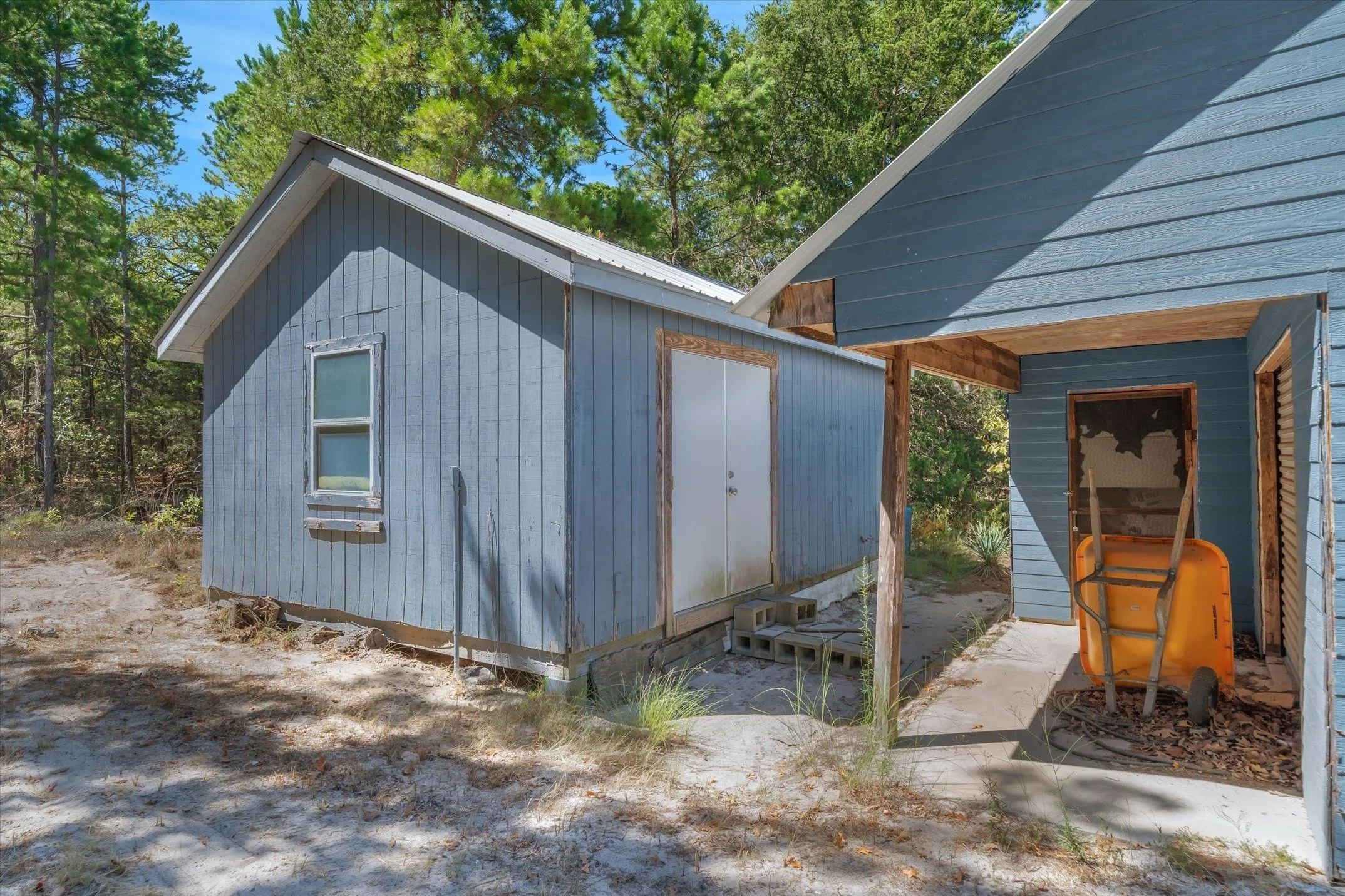 Office For Sale in Wood County , 3615 CR 2330, Mineola, Texas 75773, 0, 0, Garage spaces, 0 Sqft, built in 1902, mls#21384234, Real Estate Agent in Mineola, Homes For Sale in Wood county, Homes For Sale in Mineola, Realtor in Mineola Texas, Real Estate Brokerage Independent Realty Texas, Luminita Cordes Realtor