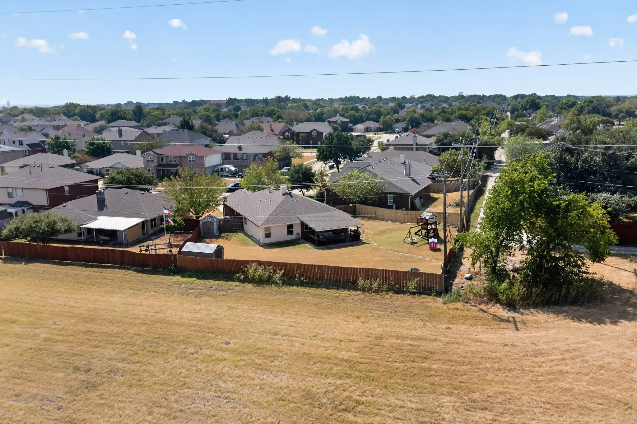 Single Family Residence For Sale in Collin County , 609 Haymeadow Drive, Wylie, Texas 75098, 4 Bedroom, 2 Bathroom, 2 Garage spaces, 1,914 Sqft, built in 2001, mls#21395942, Real Estate Agent in Wylie, Homes For Sale in Collin county, Homes For Sale in Wylie, Realtor in Wylie Texas, Real Estate Brokerage Independent Realty Texas, Luminita Cordes Realtor