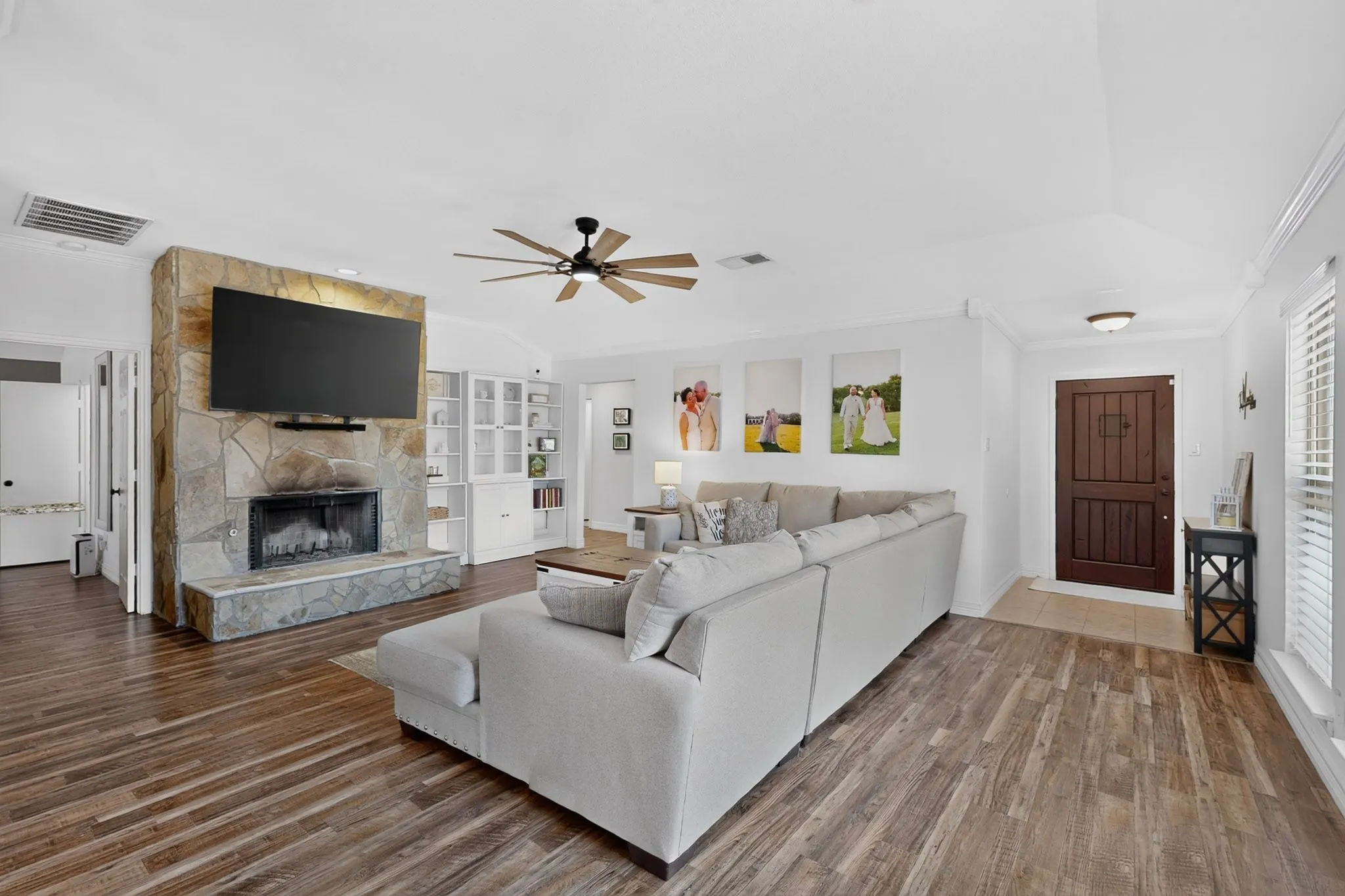 Single Family Residence For Sale in Collin County , 609 Haymeadow Drive, Wylie, Texas 75098, 4 Bedroom, 2 Bathroom, 2 Garage spaces, 1,914 Sqft, built in 2001, mls#21395942, Real Estate Agent in Wylie, Homes For Sale in Collin county, Homes For Sale in Wylie, Realtor in Wylie Texas, Real Estate Brokerage Independent Realty Texas, Luminita Cordes Realtor