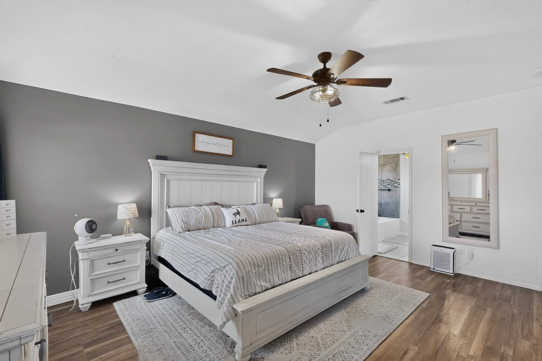 Single Family Residence For Sale in Collin County , 609 Haymeadow Drive, Wylie, Texas 75098, 4 Bedroom, 2 Bathroom, 2 Garage spaces, 1,914 Sqft, built in 2001, mls#21395942, Real Estate Agent in Wylie, Homes For Sale in Collin county, Homes For Sale in Wylie, Realtor in Wylie Texas, Real Estate Brokerage Independent Realty Texas, Luminita Cordes Realtor