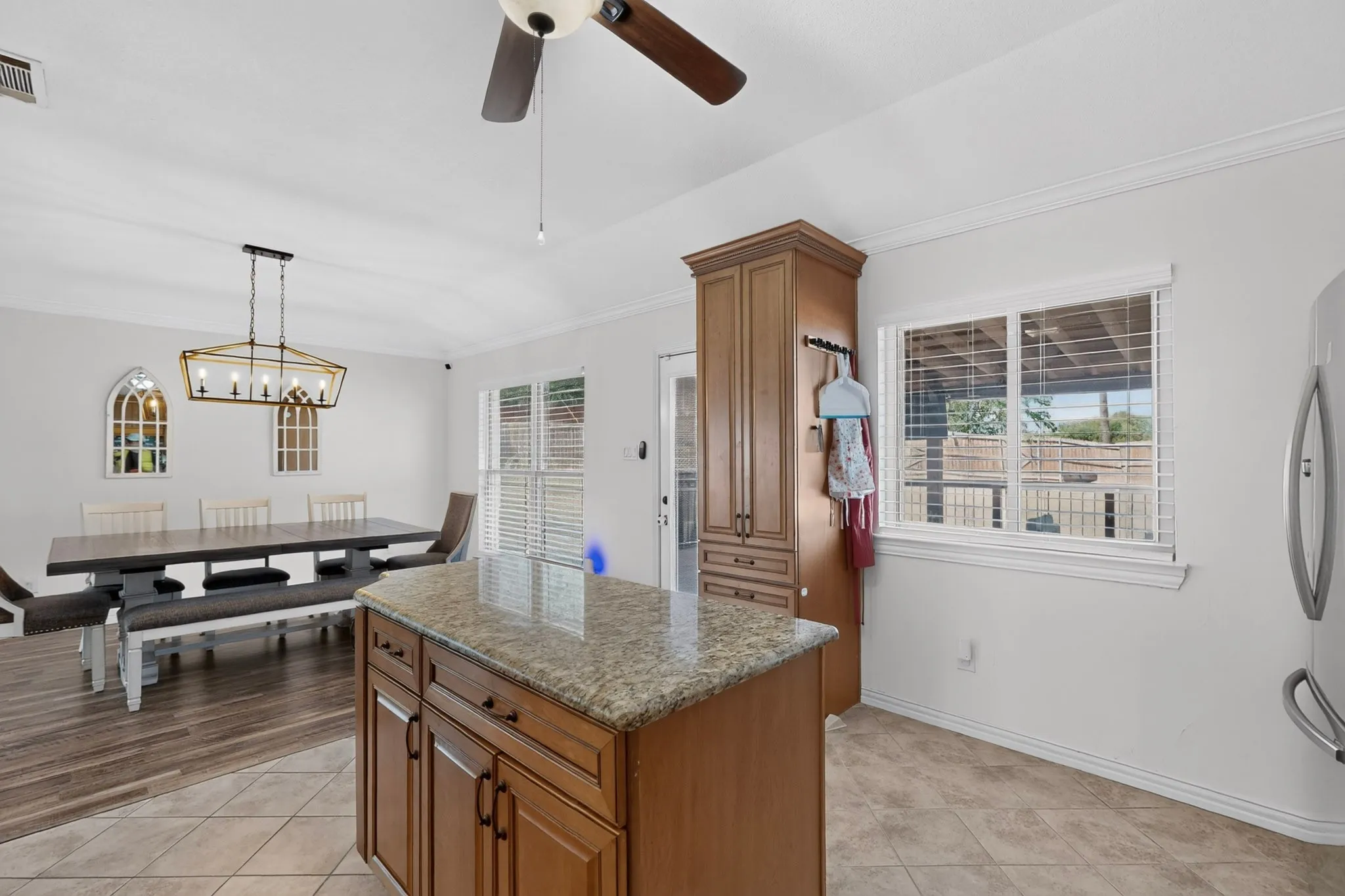 Single Family Residence For Sale in Collin County , 609 Haymeadow Drive, Wylie, Texas 75098, 4 Bedroom, 2 Bathroom, 2 Garage spaces, 1,914 Sqft, built in 2001, mls#21395942, Real Estate Agent in Wylie, Homes For Sale in Collin county, Homes For Sale in Wylie, Realtor in Wylie Texas, Real Estate Brokerage Independent Realty Texas, Luminita Cordes Realtor