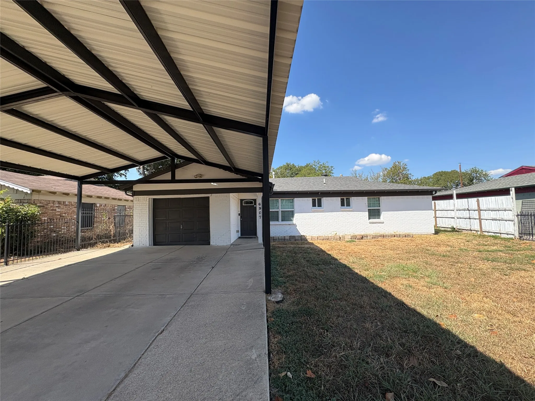 Single Family Residence For Sale in Dallas County , 6907 Atha, Dallas, Texas 75217, 4 Bedroom, 2 Bathroom, 1 Garage spaces, 1,172 Sqft, built in 1960, mls#21394604, Real Estate Agent in Dallas, Homes For Sale in Dallas county, Homes For Sale in Dallas, Realtor in Dallas Texas, Real Estate Brokerage Independent Realty Texas, Luminita Cordes Realtor