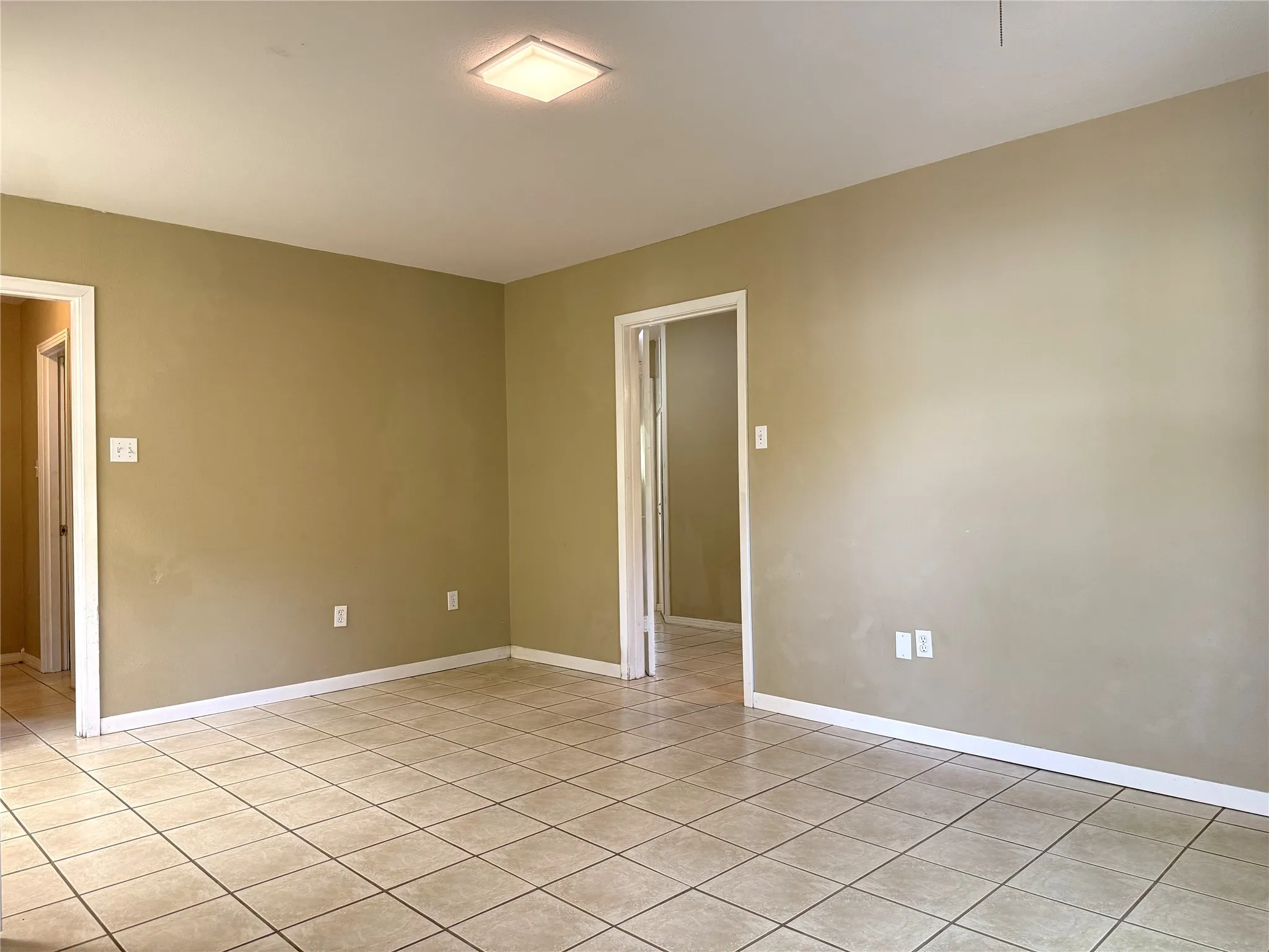 Single Family Residence For Sale in Mc Lennan County , 3520 Maple Avenue, Waco, Texas 76707, 4 Bedroom, 2 Bathroom, Garage spaces, 1,669 Sqft, built in 1950, mls#21396658, Real Estate Agent in Waco, Homes For Sale in Mc Lennan county, Homes For Sale in Waco, Realtor in Waco Texas, Real Estate Brokerage Independent Realty Texas, Luminita Cordes Realtor