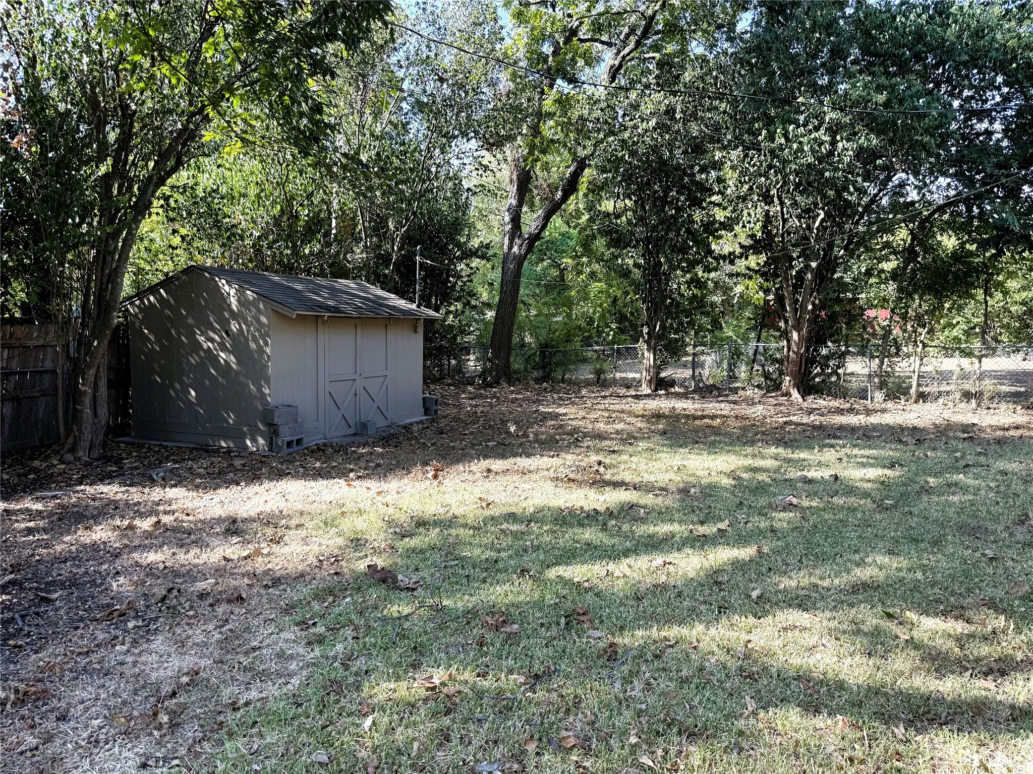 Single Family Residence For Sale in Mc Lennan County , 3520 Maple Avenue, Waco, Texas 76707, 4 Bedroom, 2 Bathroom, Garage spaces, 1,669 Sqft, built in 1950, mls#21396658, Real Estate Agent in Waco, Homes For Sale in Mc Lennan county, Homes For Sale in Waco, Realtor in Waco Texas, Real Estate Brokerage Independent Realty Texas, Luminita Cordes Realtor