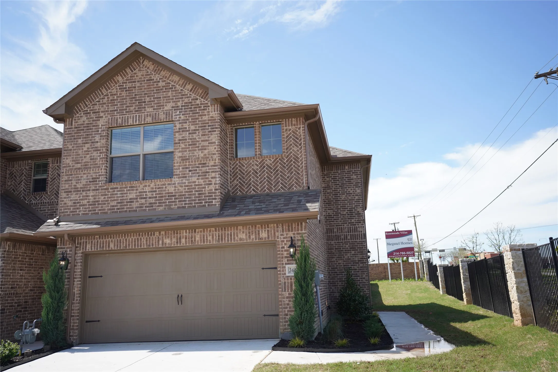 Townhouse For Rent in Denton County , 3657 Harebell Drive, Carrollton, Texas 75007, 3 Bedroom, 3 Bathroom, 2 Garage spaces, 1,911 Sqft, built in 2020, mls#21396685, Real Estate Agent in Carrollton, Homes For Rent in Denton county, Homes For Rent in Carrollton, Realtor in Carrollton Texas, Real Estate Brokerage Independent Realty Texas, Luminita Cordes Realtor