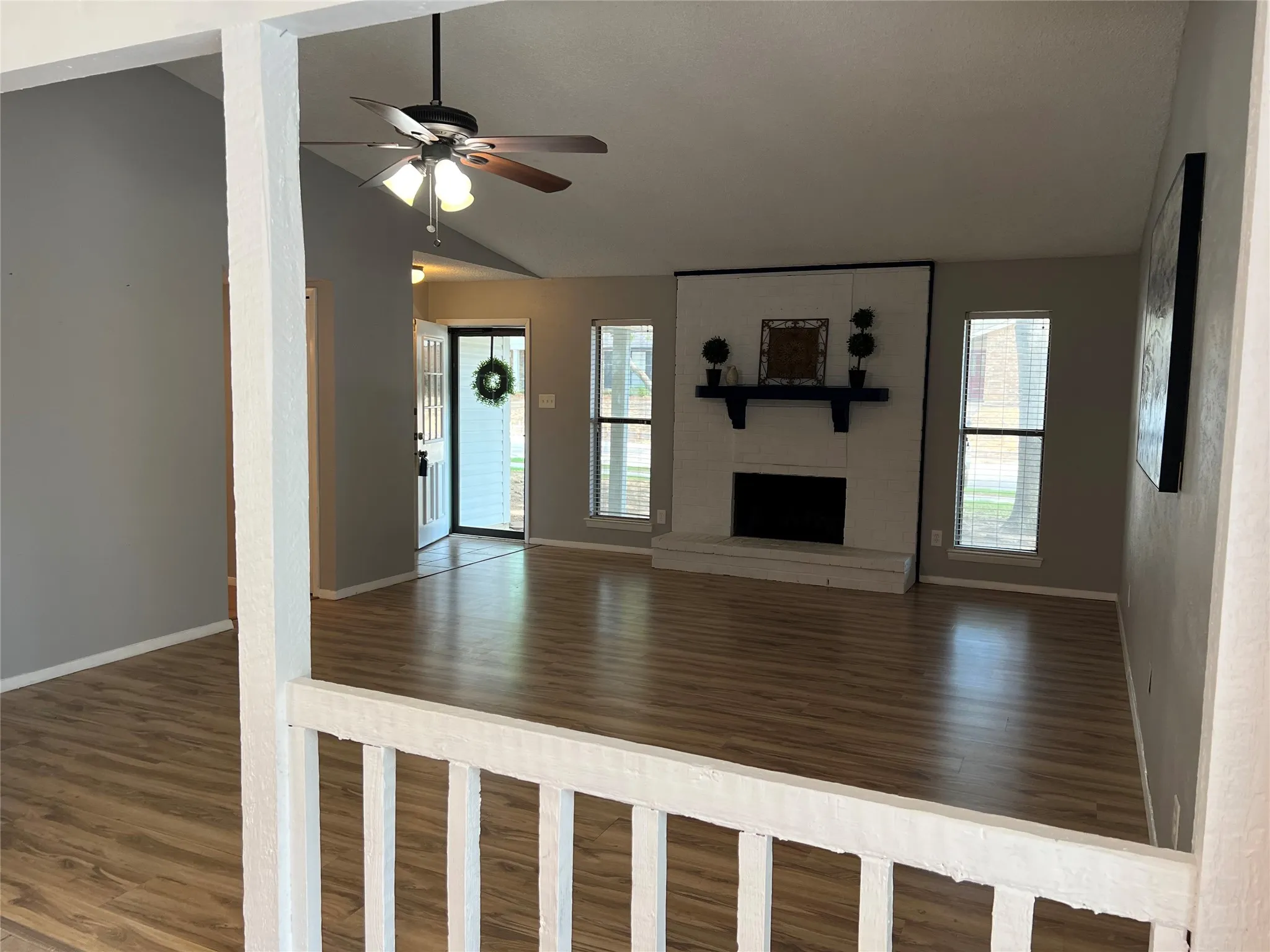 Single Family Residence For Rent in Denton County , 762 Red Wing Drive, Lewisville, Texas 75067, 3 Bedroom, 2 Bathroom, 2 Garage spaces, 1,581 Sqft, built in 1978, mls#21395429, Real Estate Agent in Lewisville, Homes For Rent in Denton county, Homes For Rent in Lewisville, Realtor in Lewisville Texas, Real Estate Brokerage Independent Realty Texas, Luminita Cordes Realtor