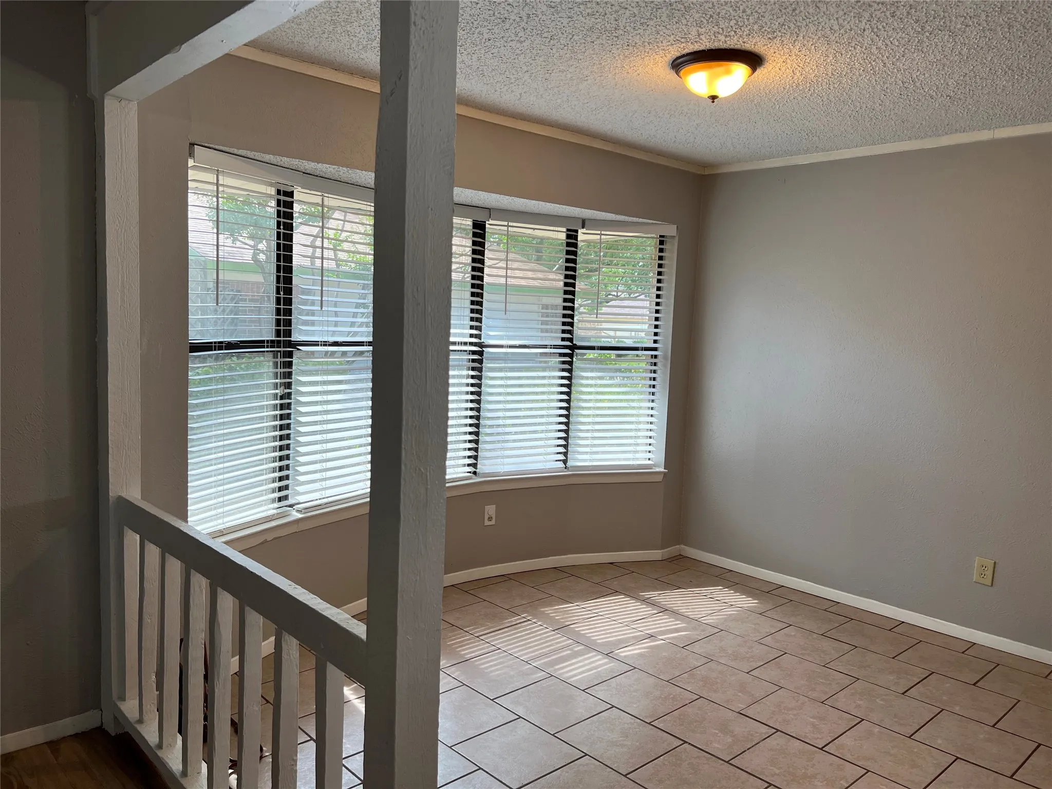 Single Family Residence For Rent in Denton County , 762 Red Wing Drive, Lewisville, Texas 75067, 3 Bedroom, 2 Bathroom, 2 Garage spaces, 1,581 Sqft, built in 1978, mls#21395429, Real Estate Agent in Lewisville, Homes For Rent in Denton county, Homes For Rent in Lewisville, Realtor in Lewisville Texas, Real Estate Brokerage Independent Realty Texas, Luminita Cordes Realtor