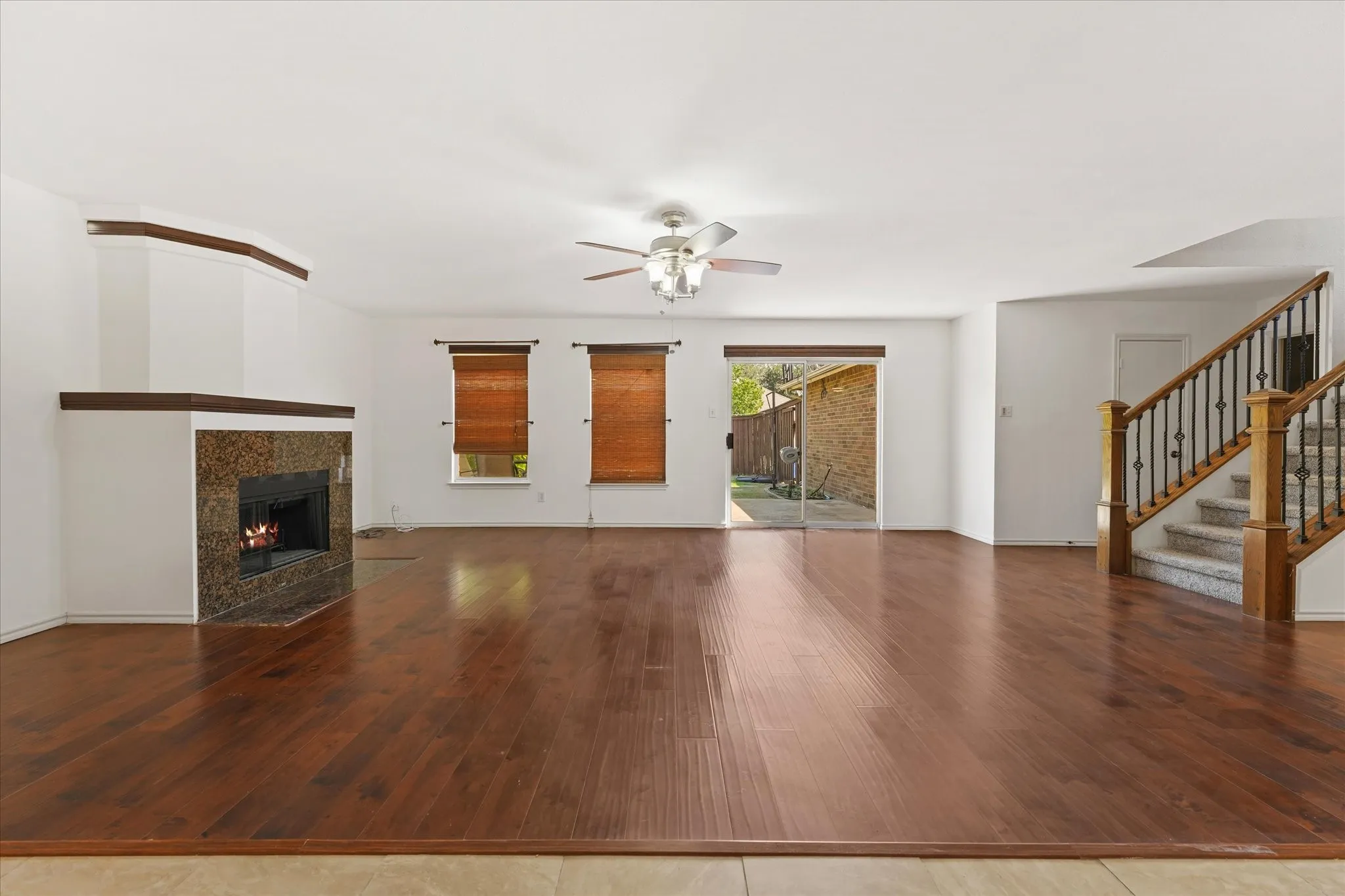 Single Family Residence For Sale in Collin County , 6410 Tara Lane, Frisco, Texas 75035, 3 Bedroom, 3 Bathroom, 2 Garage spaces, 2,860 Sqft, built in 1997, mls#21396687, Real Estate Agent in Frisco, Homes For Sale in Collin county, Homes For Sale in Frisco, Realtor in Frisco Texas, Real Estate Brokerage Independent Realty Texas, Luminita Cordes Realtor