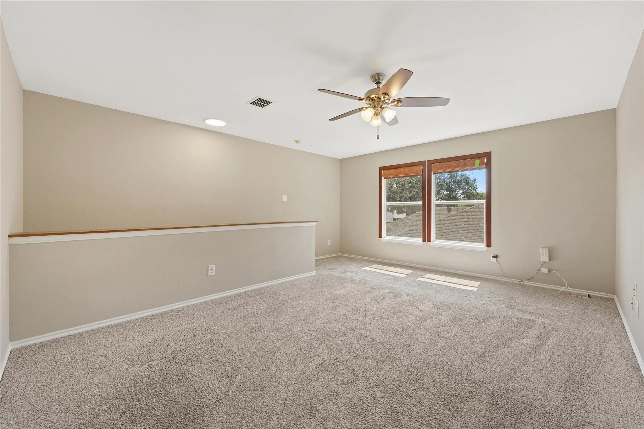 Single Family Residence For Sale in Collin County , 6410 Tara Lane, Frisco, Texas 75035, 3 Bedroom, 3 Bathroom, 2 Garage spaces, 2,860 Sqft, built in 1997, mls#21396687, Real Estate Agent in Frisco, Homes For Sale in Collin county, Homes For Sale in Frisco, Realtor in Frisco Texas, Real Estate Brokerage Independent Realty Texas, Luminita Cordes Realtor