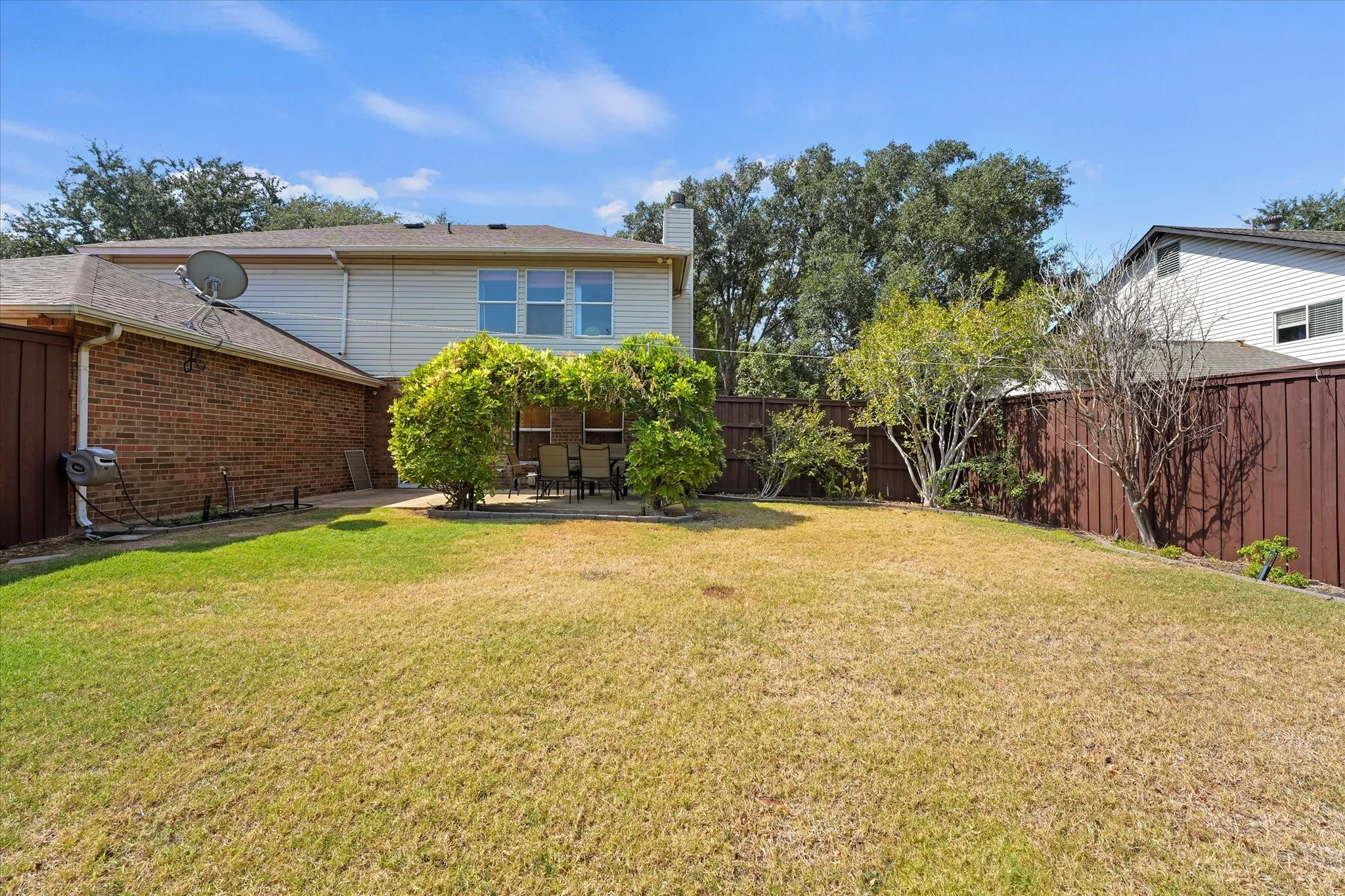 Single Family Residence For Sale in Collin County , 6410 Tara Lane, Frisco, Texas 75035, 3 Bedroom, 3 Bathroom, 2 Garage spaces, 2,860 Sqft, built in 1997, mls#21396687, Real Estate Agent in Frisco, Homes For Sale in Collin county, Homes For Sale in Frisco, Realtor in Frisco Texas, Real Estate Brokerage Independent Realty Texas, Luminita Cordes Realtor